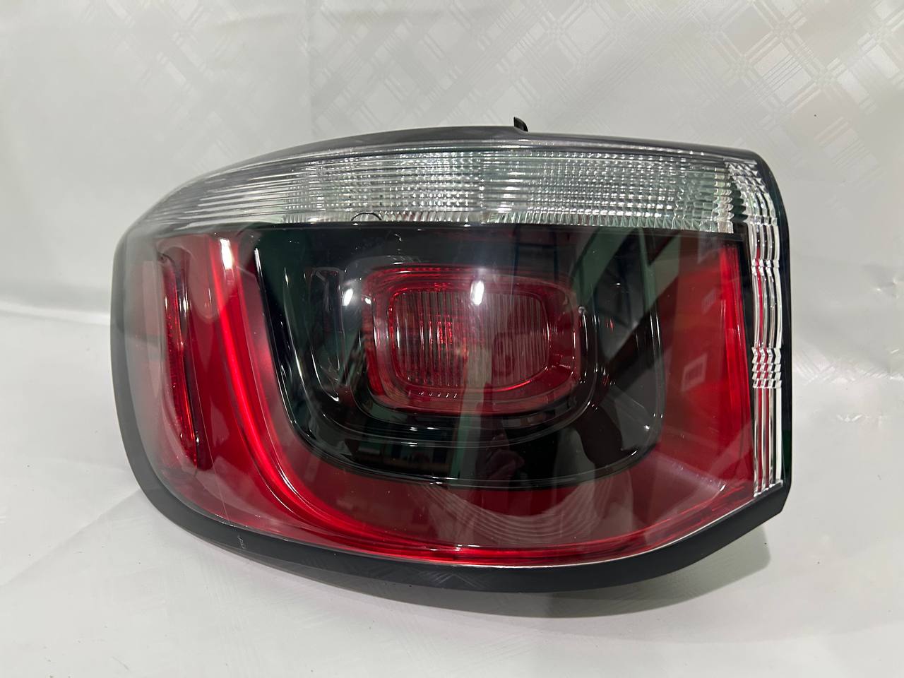 Jeep Compass 2 Ліва сторона Б/у оригінал (Водійська сторона в крило)  2017 - 2024 роки