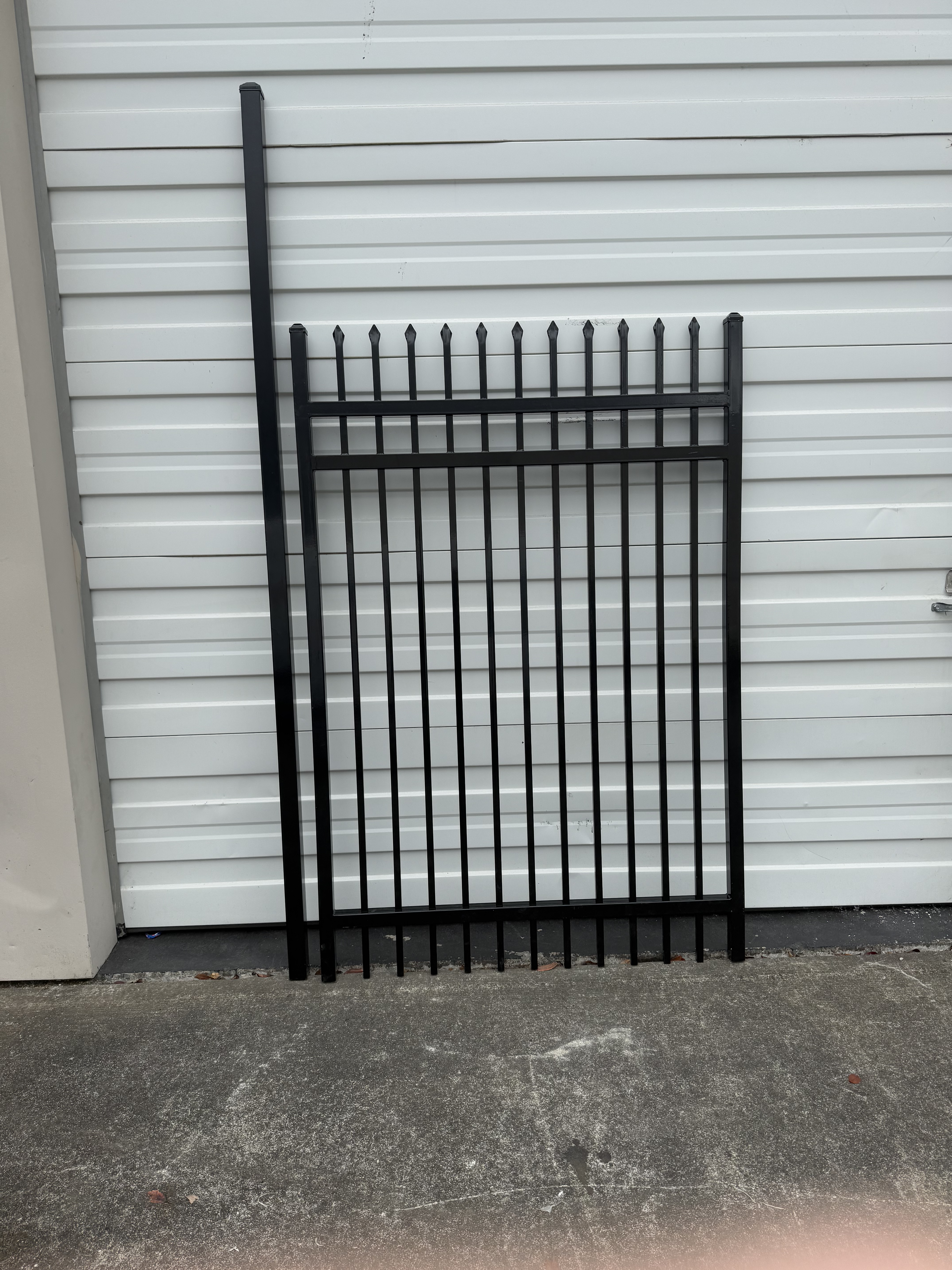 Pointed Pinnacle Anti-Rust Metal Fence Gate | Decorative Garden Gate (Single Set)  | 6x4 Feet