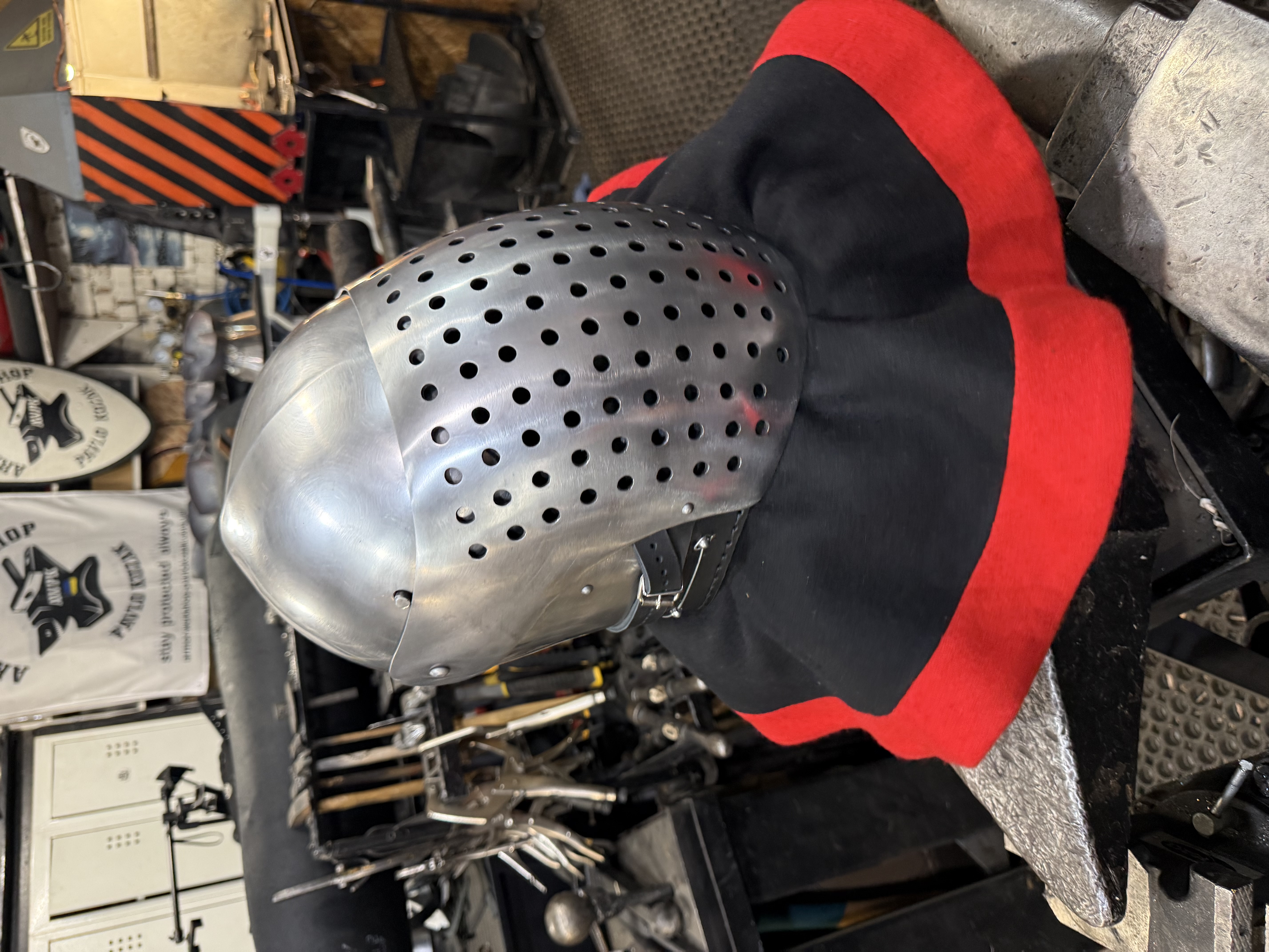 Armor helmet “sieve cloth aventail”