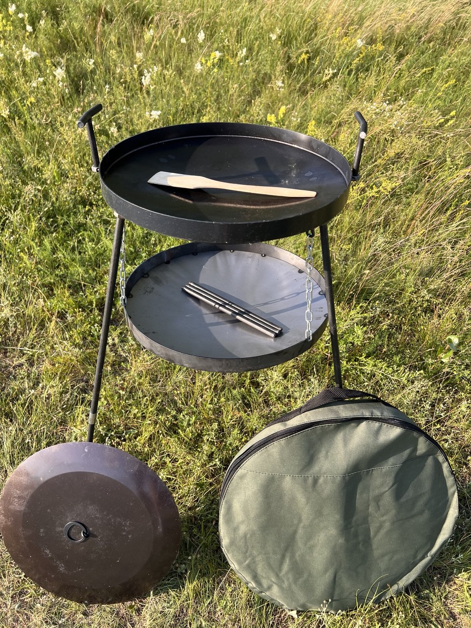 Сковорода Садж 40 см з підставкою для вогню на високих розбірних ніжках з кришкою та чохлом