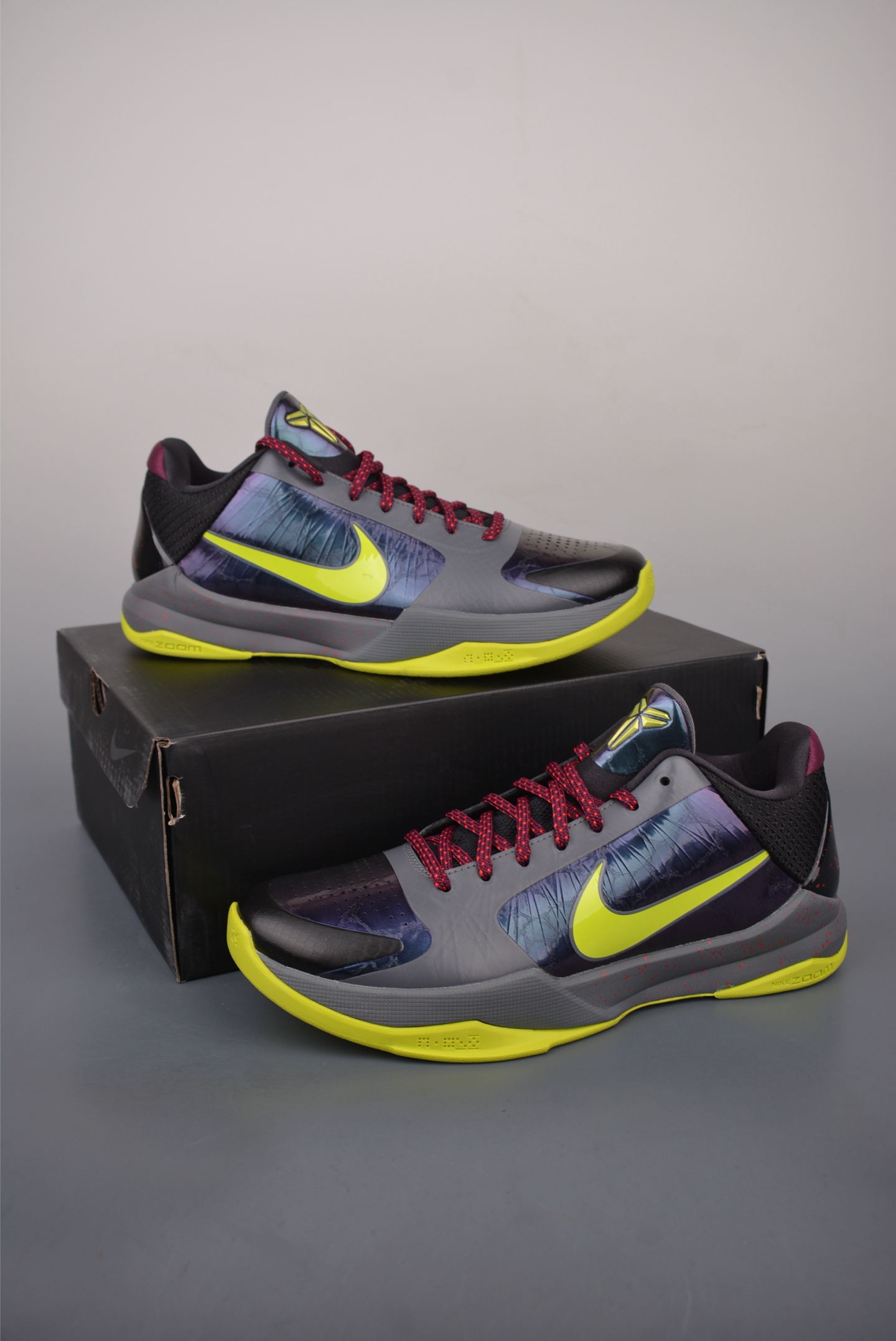 Nike Zoom Kobe ZK5 Bruce Lee Dark Joker Star Edition CD4991-001