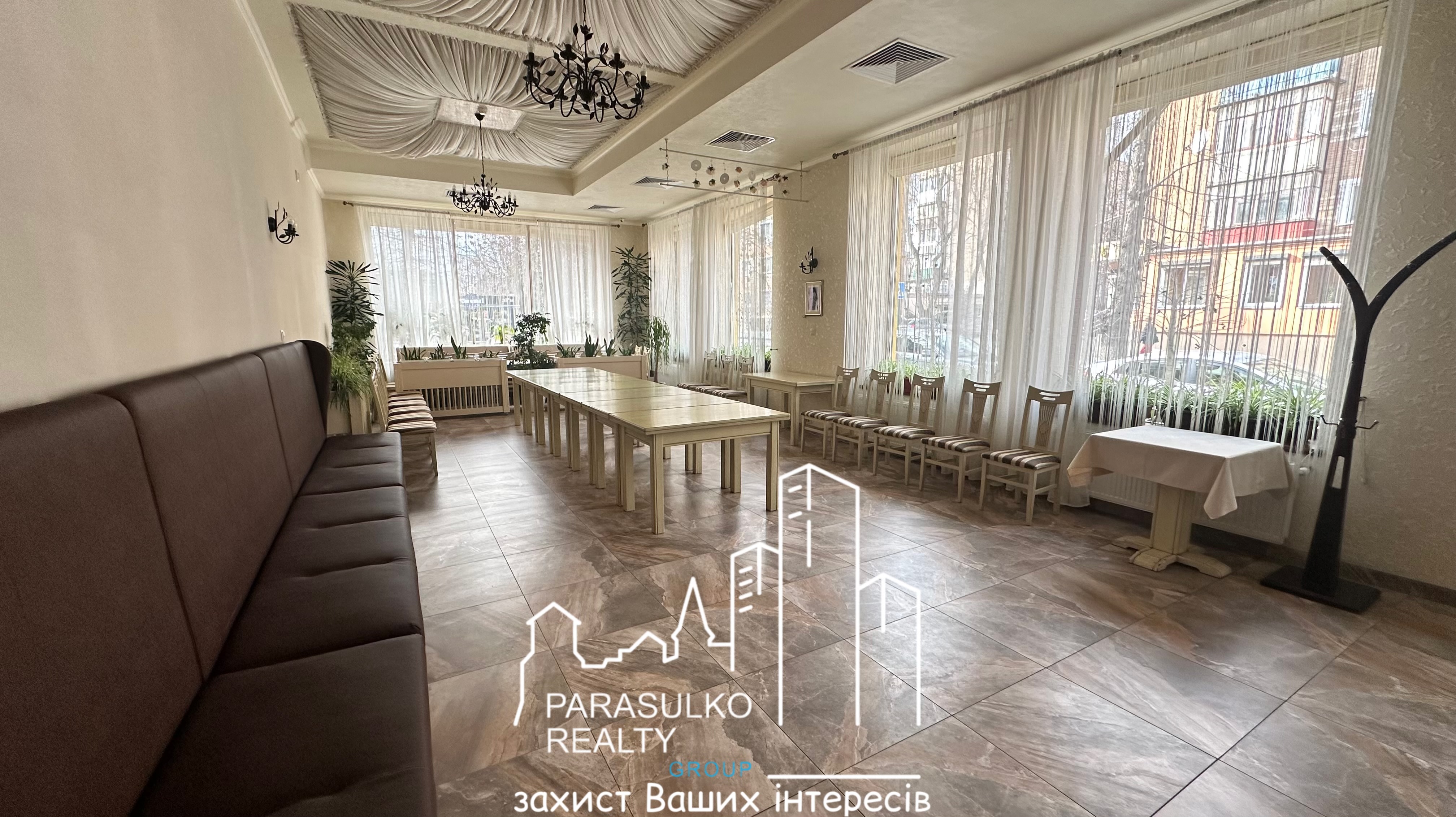 Комерційне приміщення в Центрі Міста
