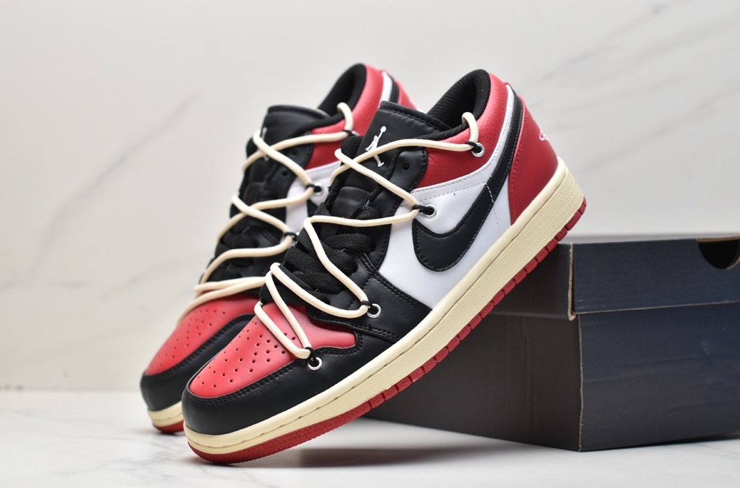 Nike Air Jordan 1 Low”YBlack Toe” 553558-612