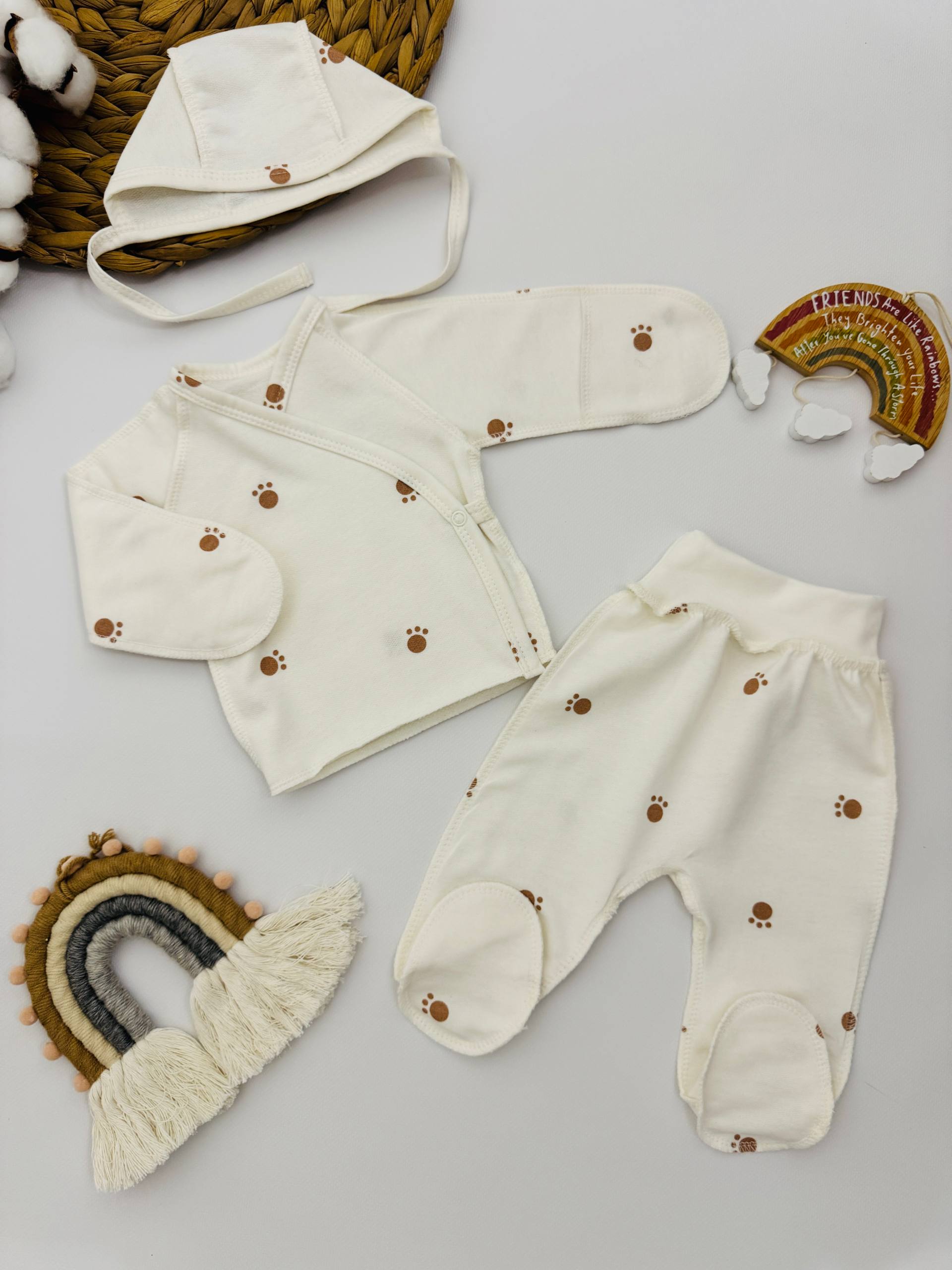 Комплект для новонародженого: розпашонка + повзунки + чепчик