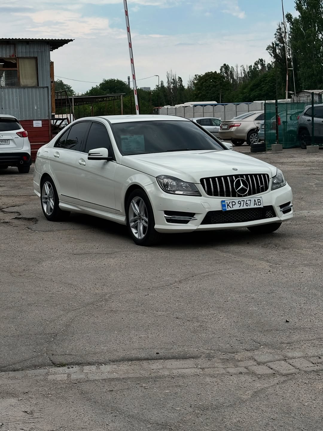 Mercedes-Benz C250