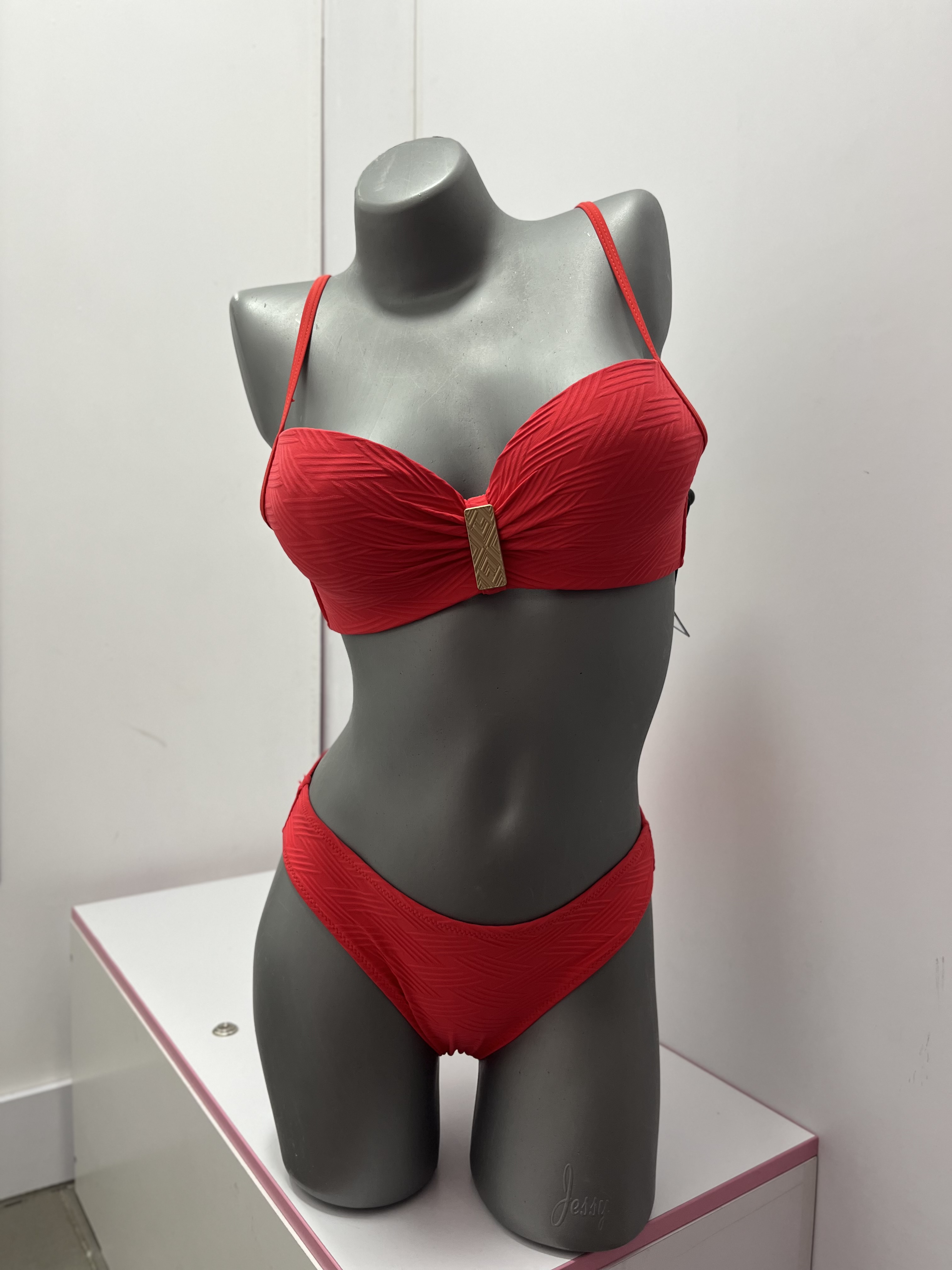 Купальник жіночий акція 350 грн
