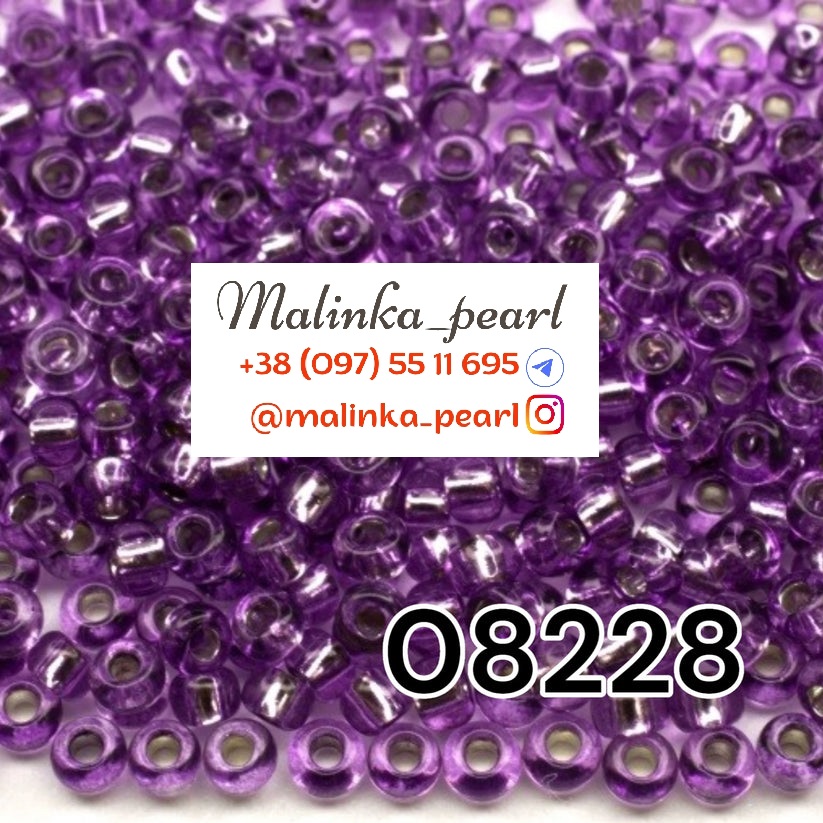 Бісер фіолетовий, кристальний з блискучим срібним отвором