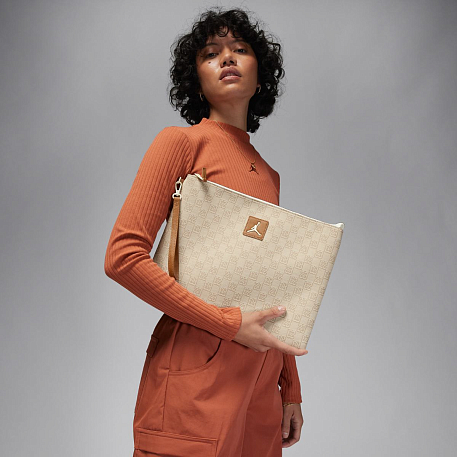 Сумка на плече Nike Monogram Pouch