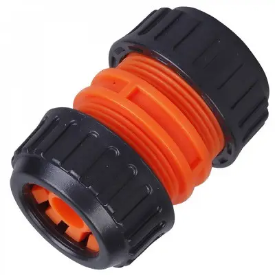 АР 1006 Муфта єднальна 1/2"–1/2" (25/250)