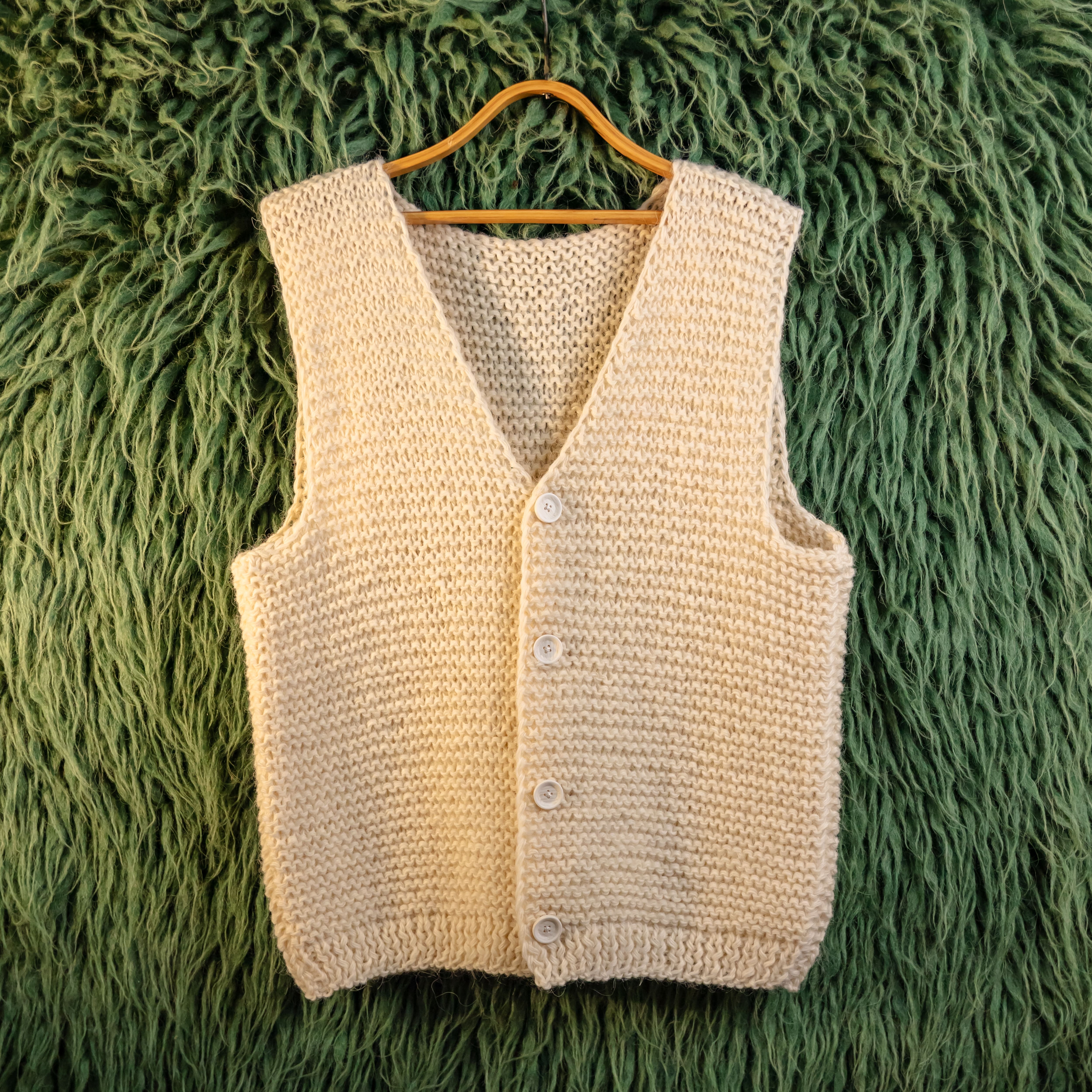 Вовняна жилетка, розмір L