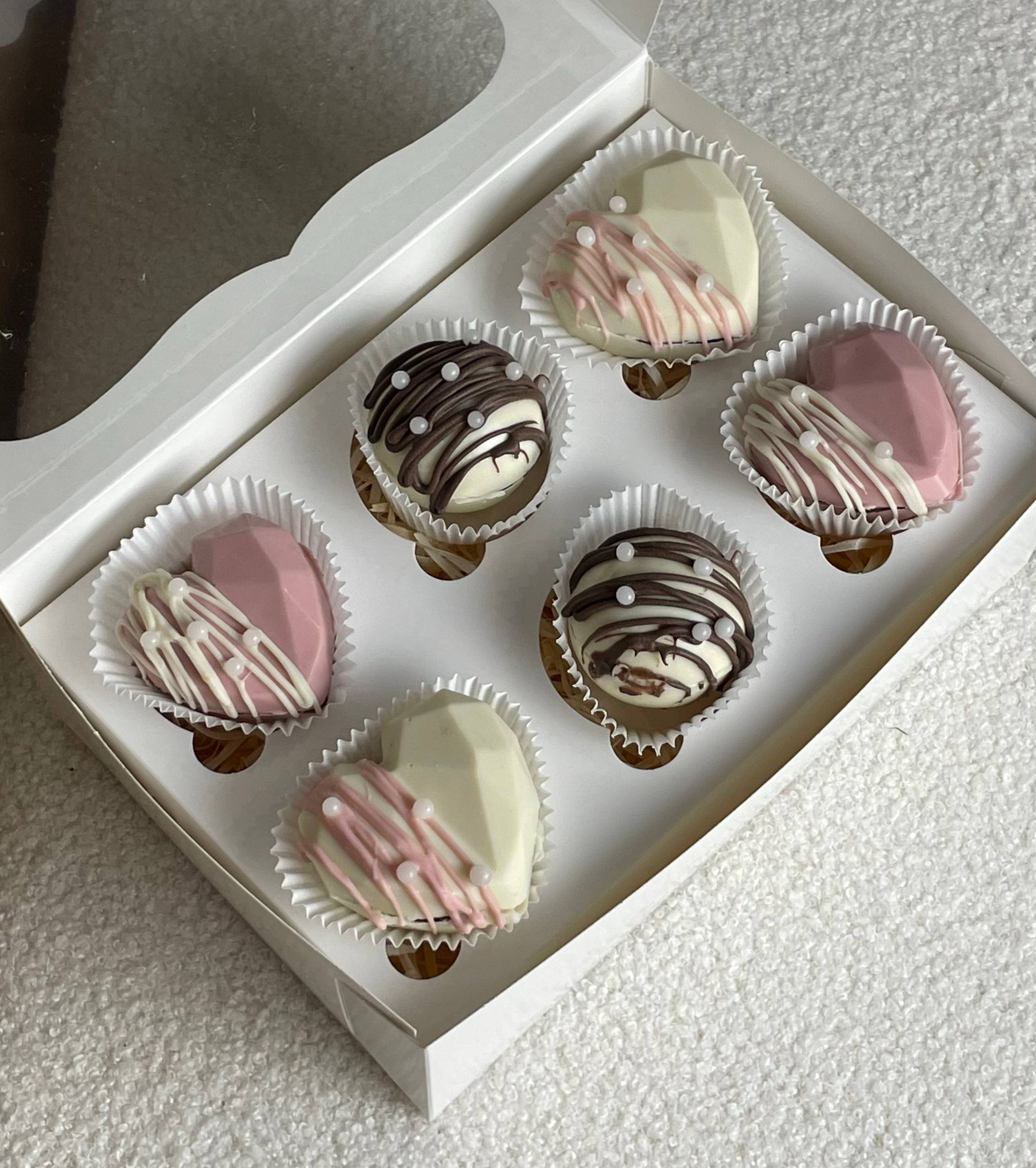 Набір Ніжність на 6 шоколадний виробів