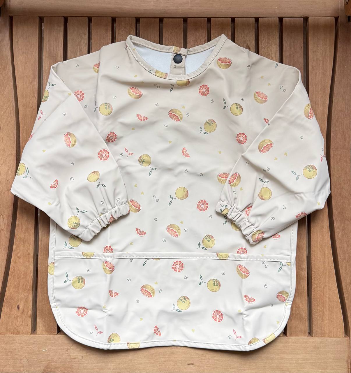 Фартушок з екошкіри 