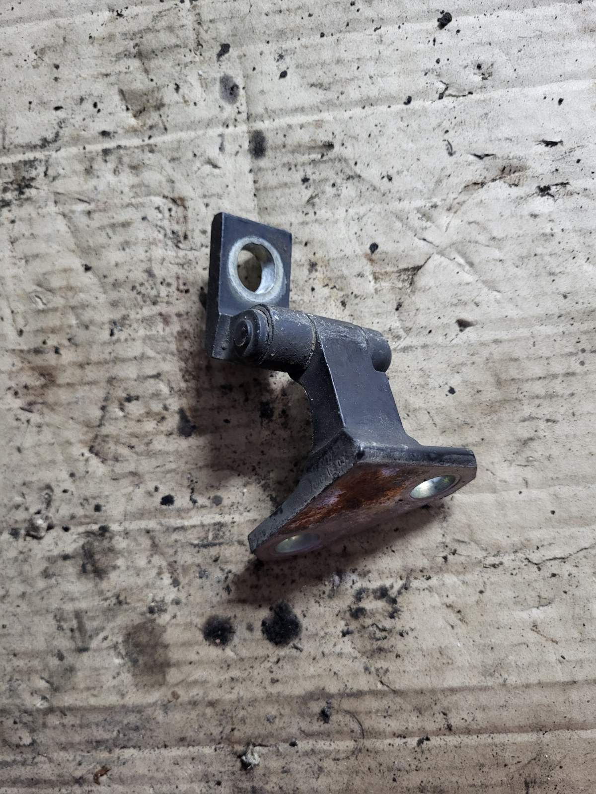 Передня права верхня петля двері Passat B6 LC9X