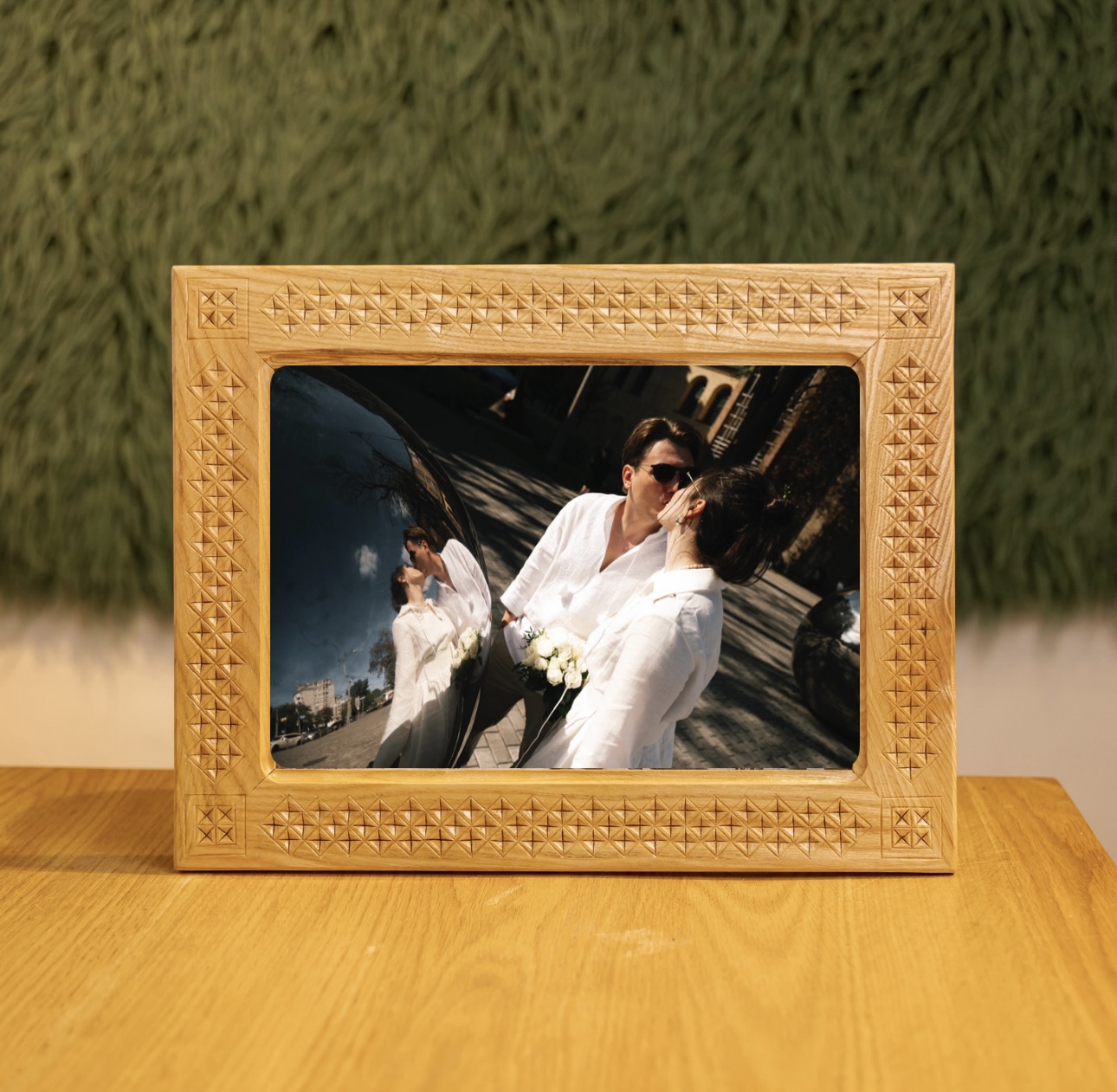 Різьблена рамка для фото, 38,5*30 см