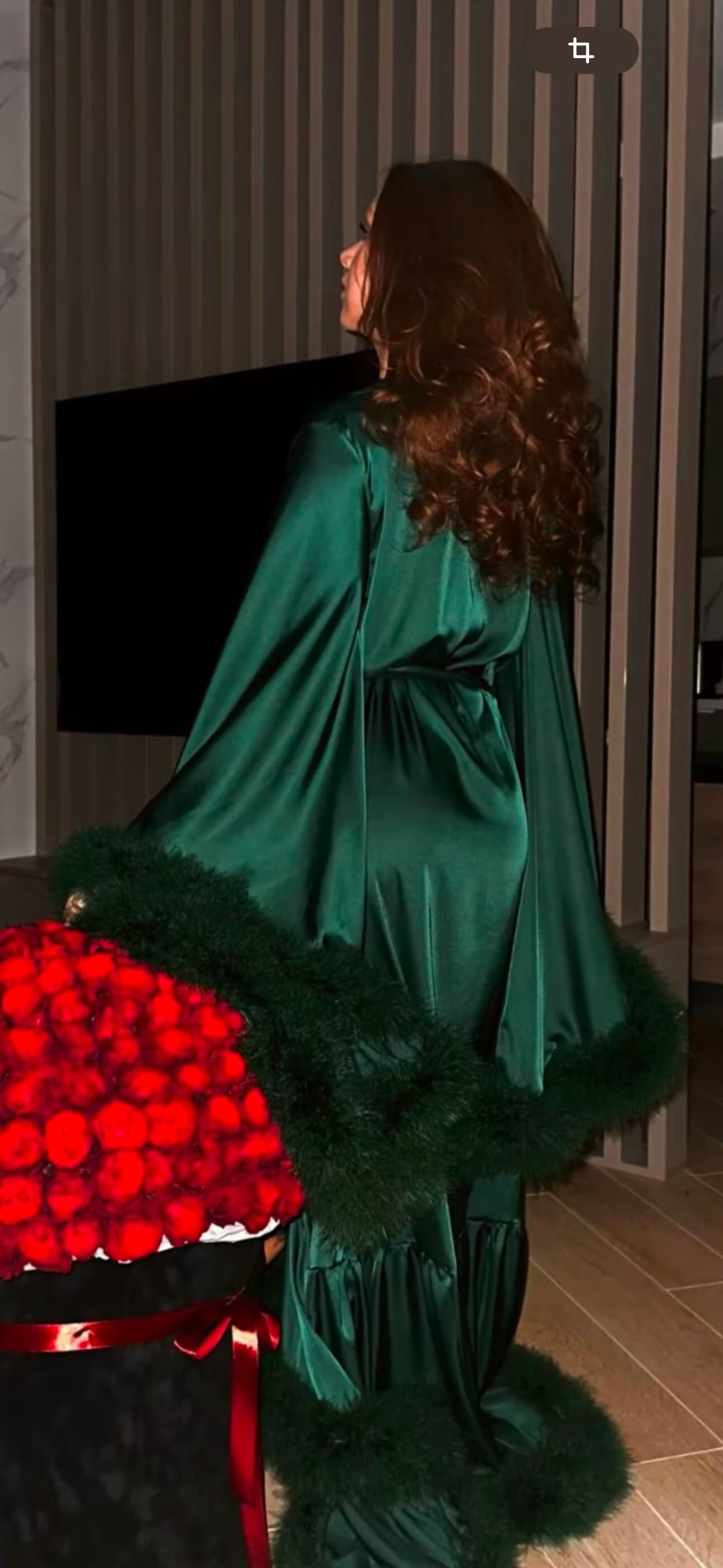 Шовковий халат з пухом марабу / Silk robe with marabou down / Шелковый халат на пуху марабу