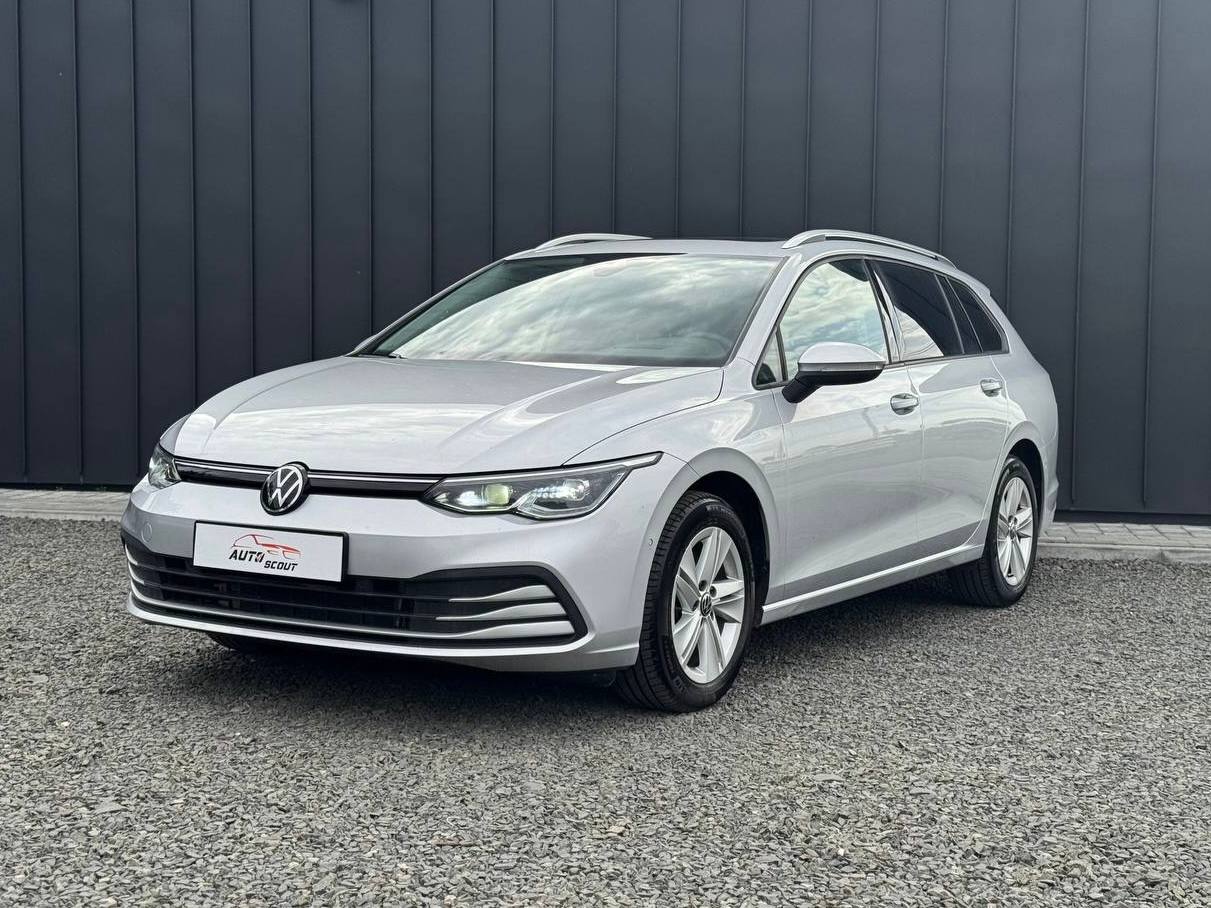 VW Golf 8 Life