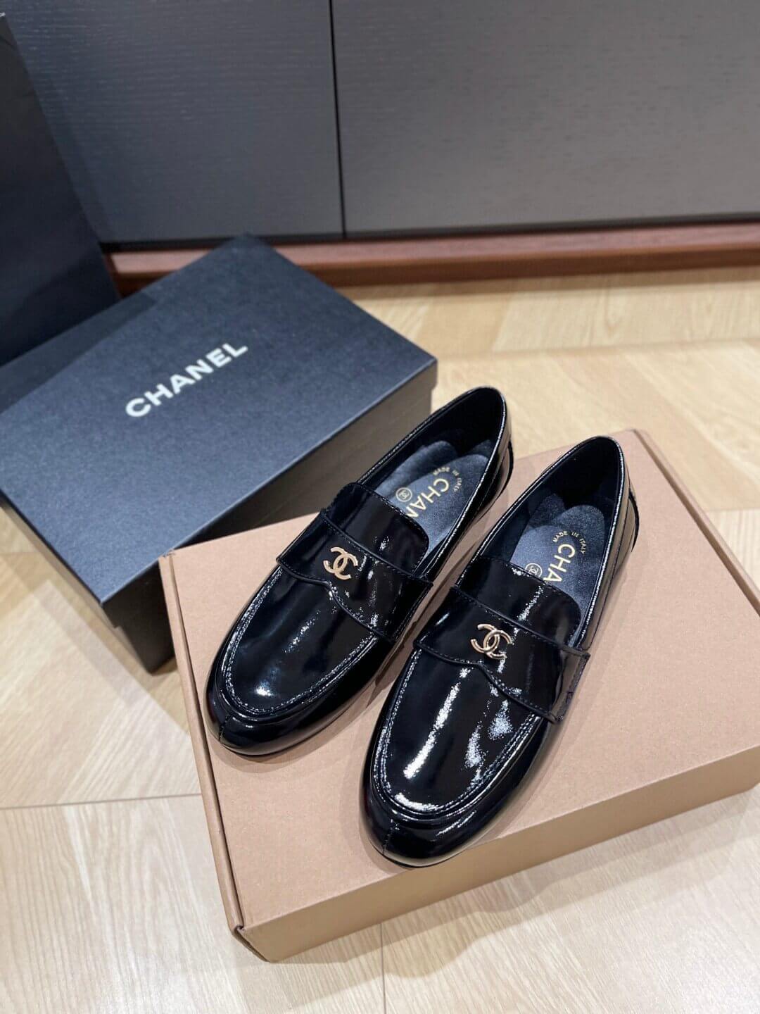 Chanel лофери