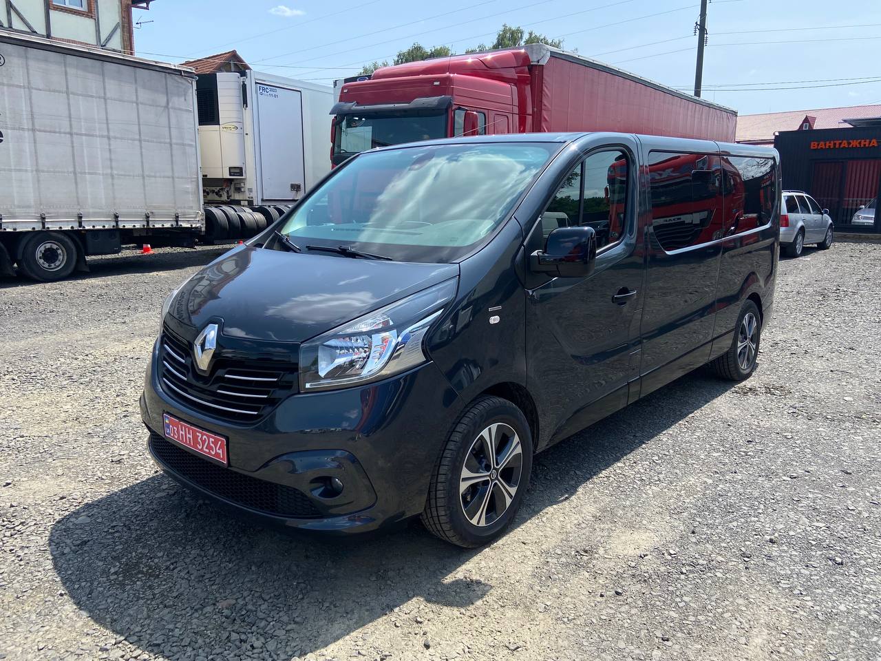 RENAULT TRAFIC 2018