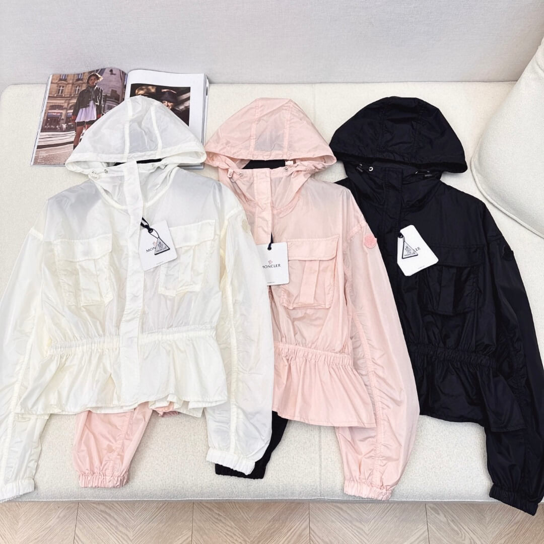 Moncler куртка