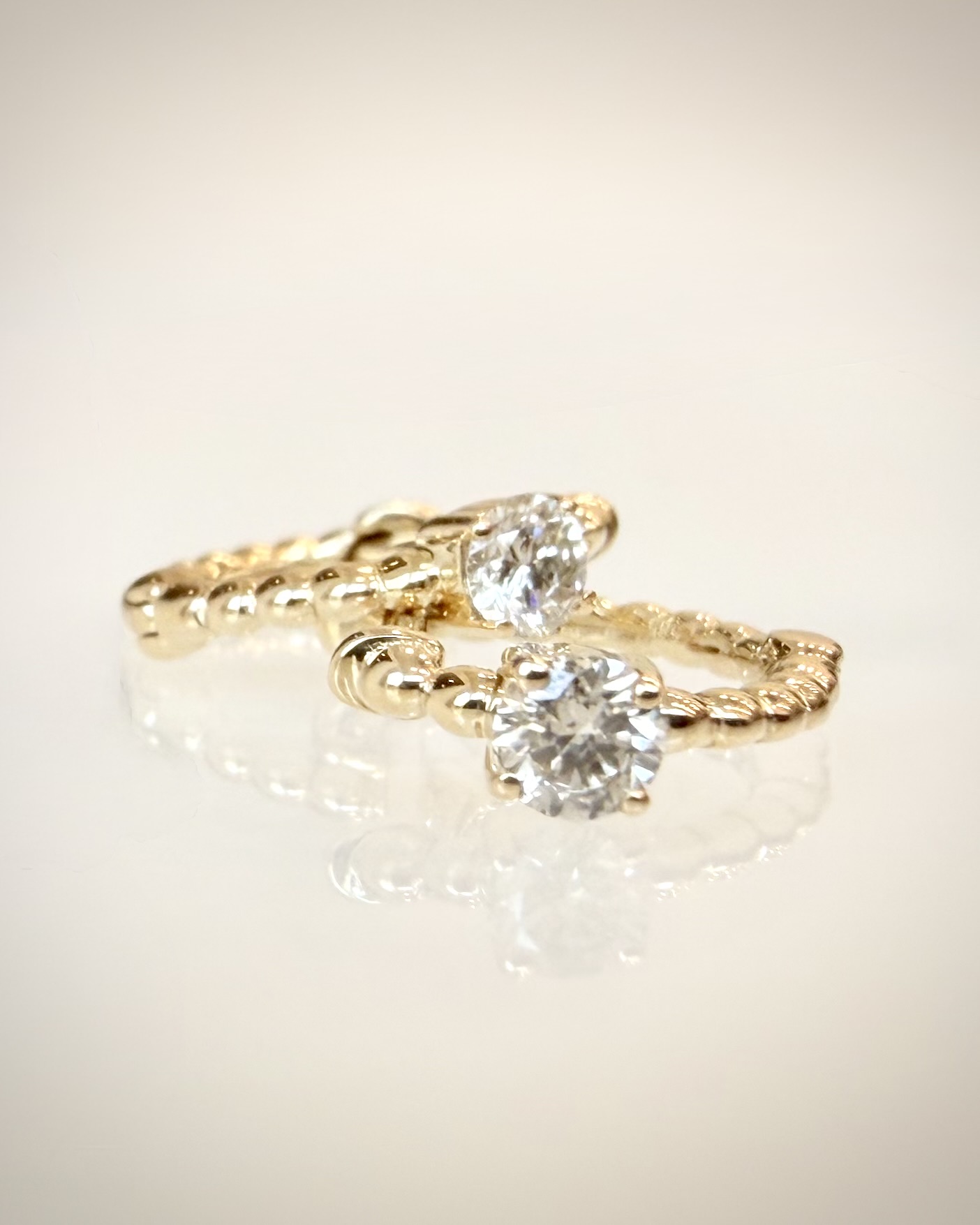 14K kultaiset luonnontimanttikorvakorut 0,22 ct