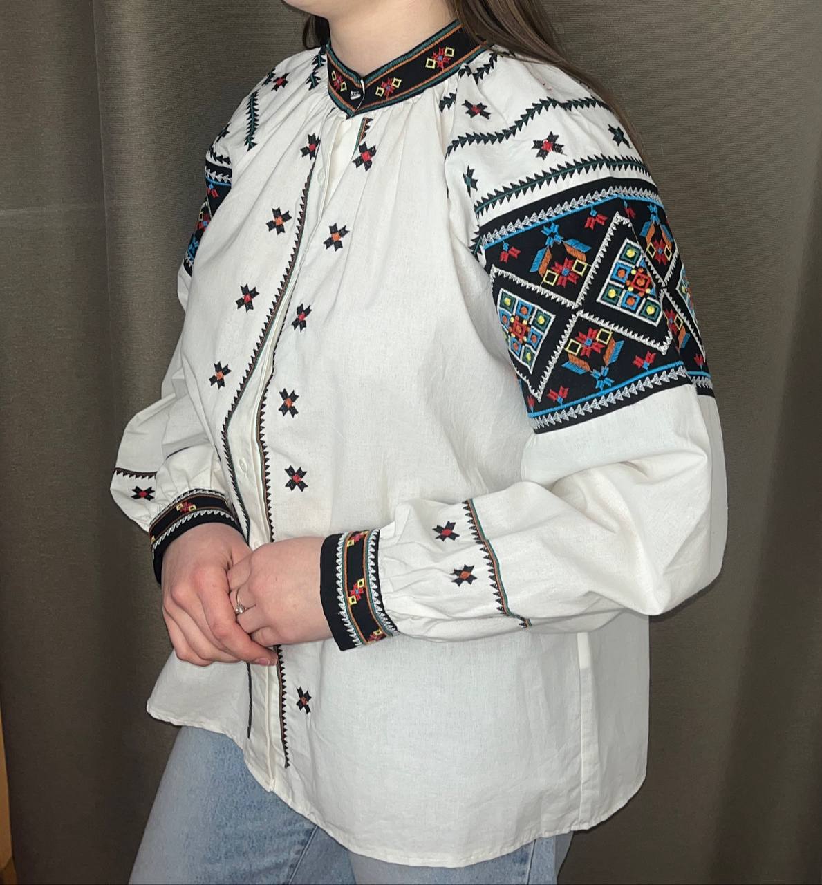 Вишиванка "Квітковий рай" | Chemise brodée "Paradis floral"