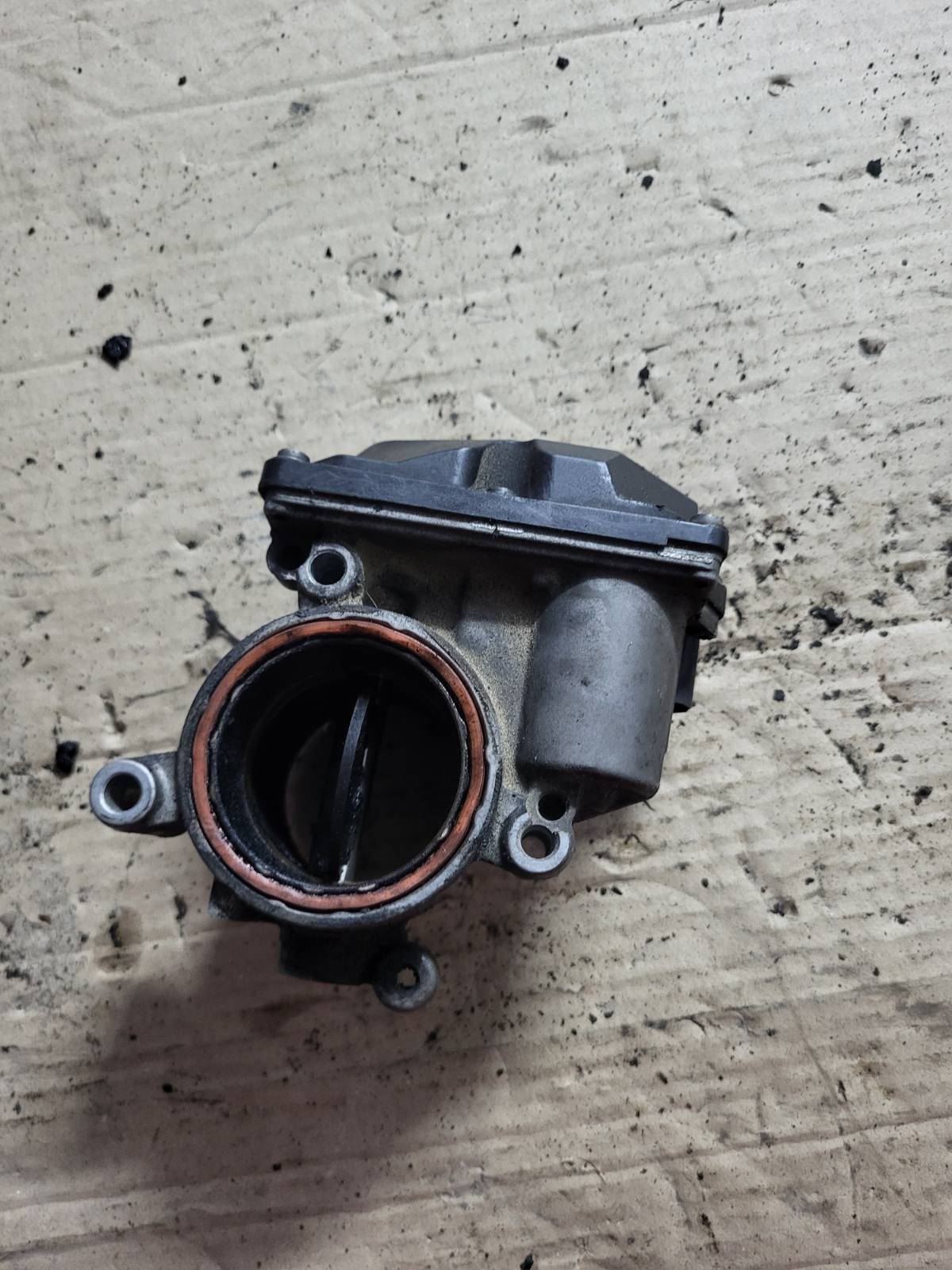 Дизельна дросельна заслонка Passat B6 CBAB