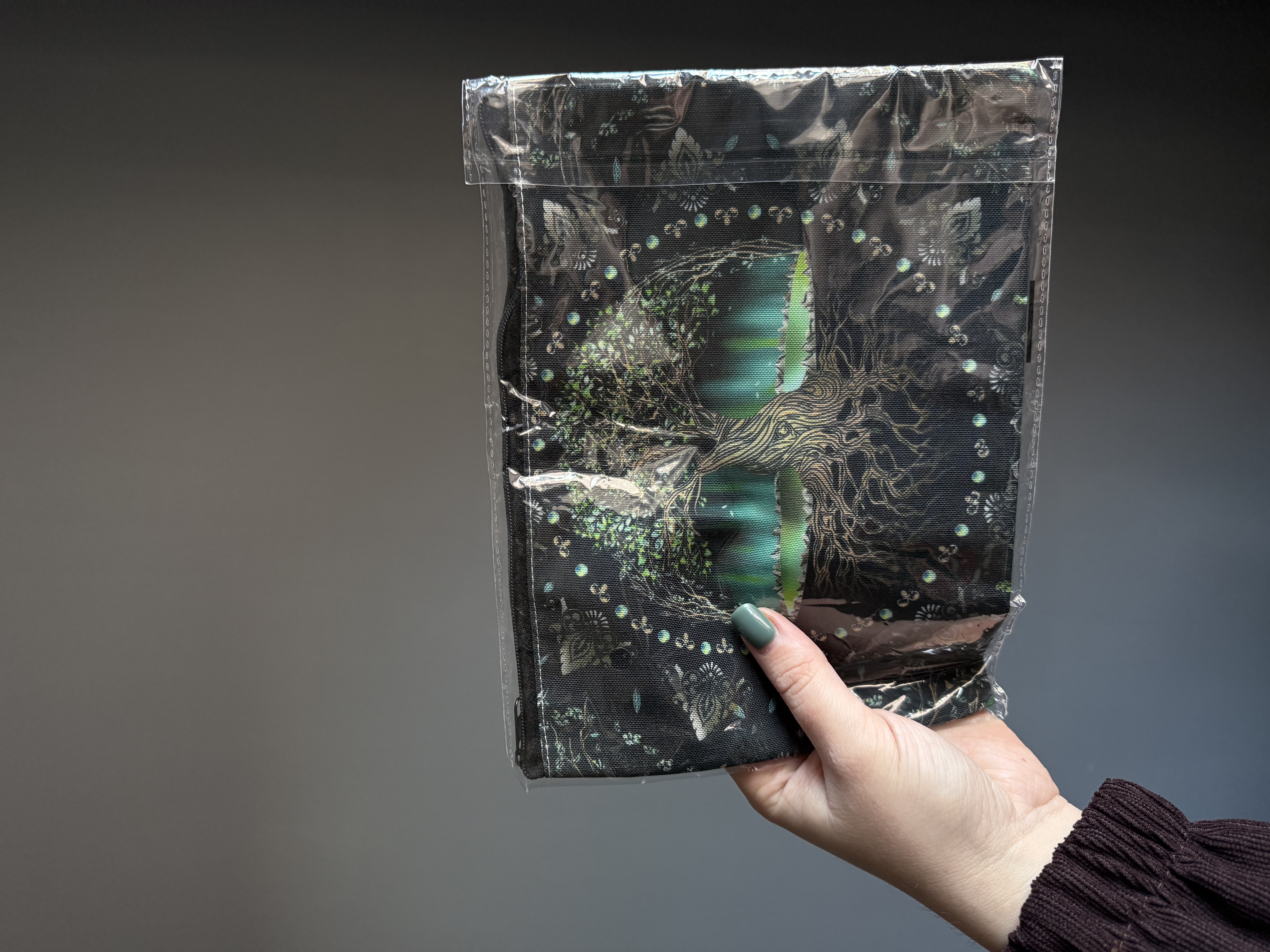 Косметички для зберігання езотеричних атрибутів