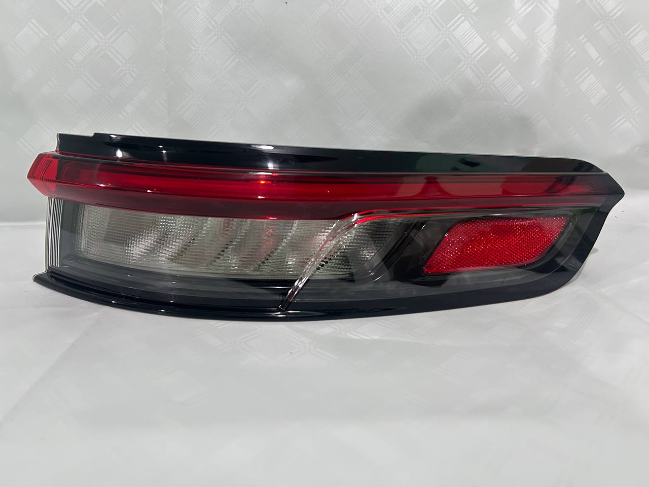 Jeep Grand Cherokee б.у оригінал Права в крило 2021 - 2025 роки