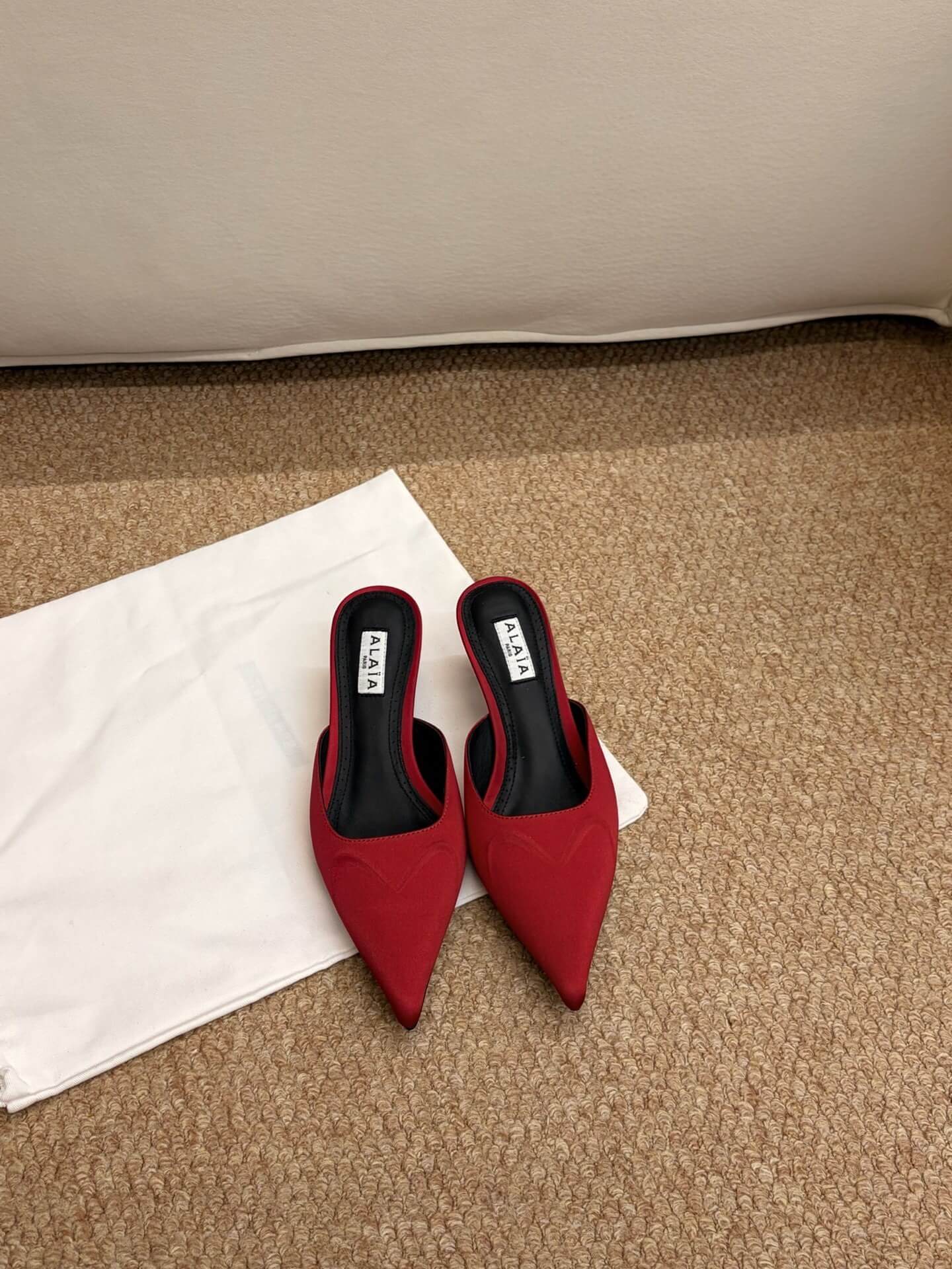 ALAЇA босоніжки