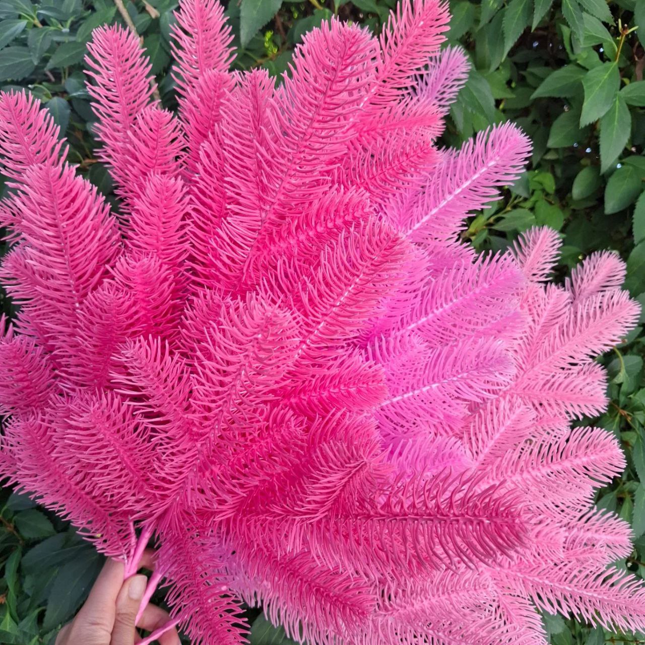 Декоративна лита, хвойна гілка 