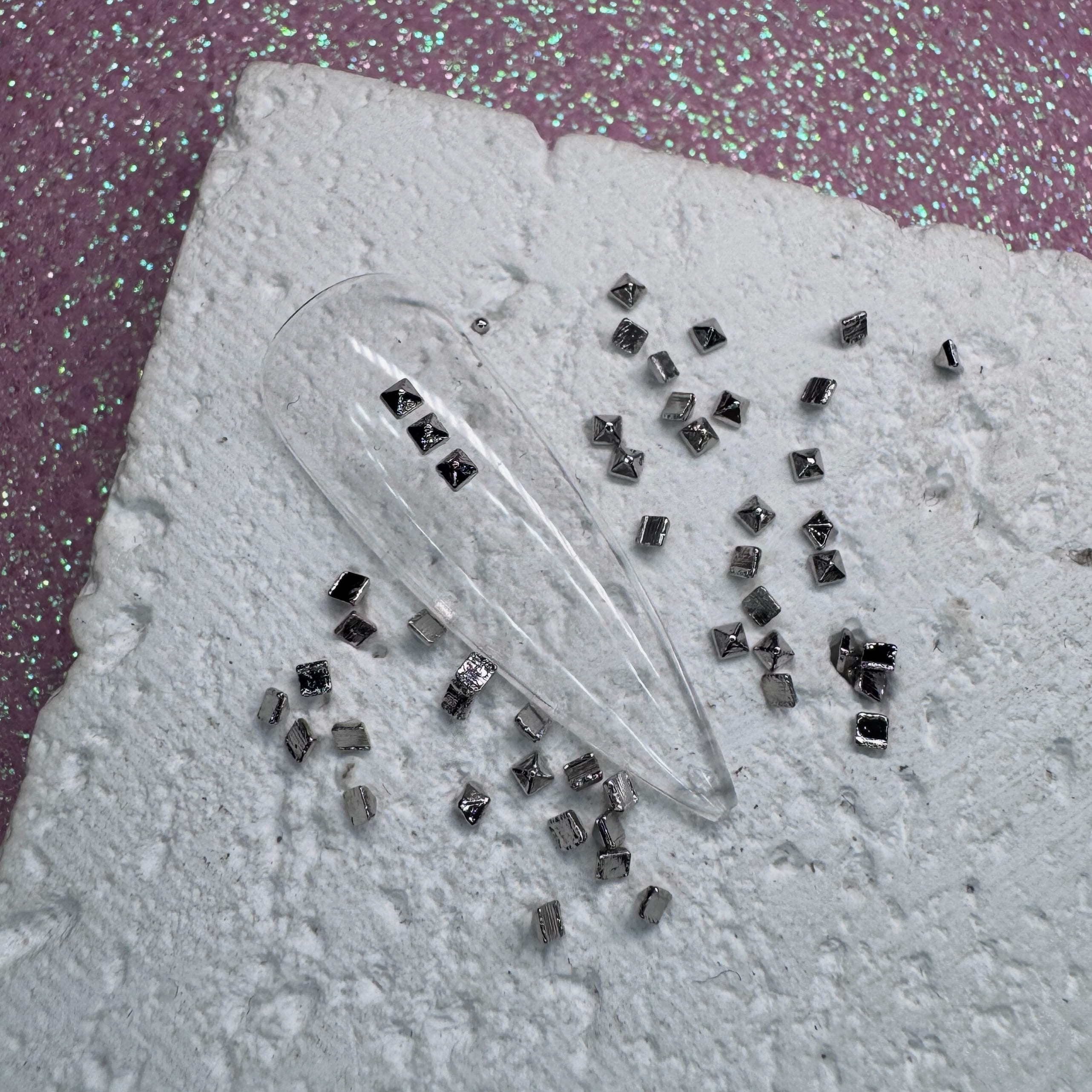 Декор для нігтів «Заклепки» 10 шт, 1.5мм