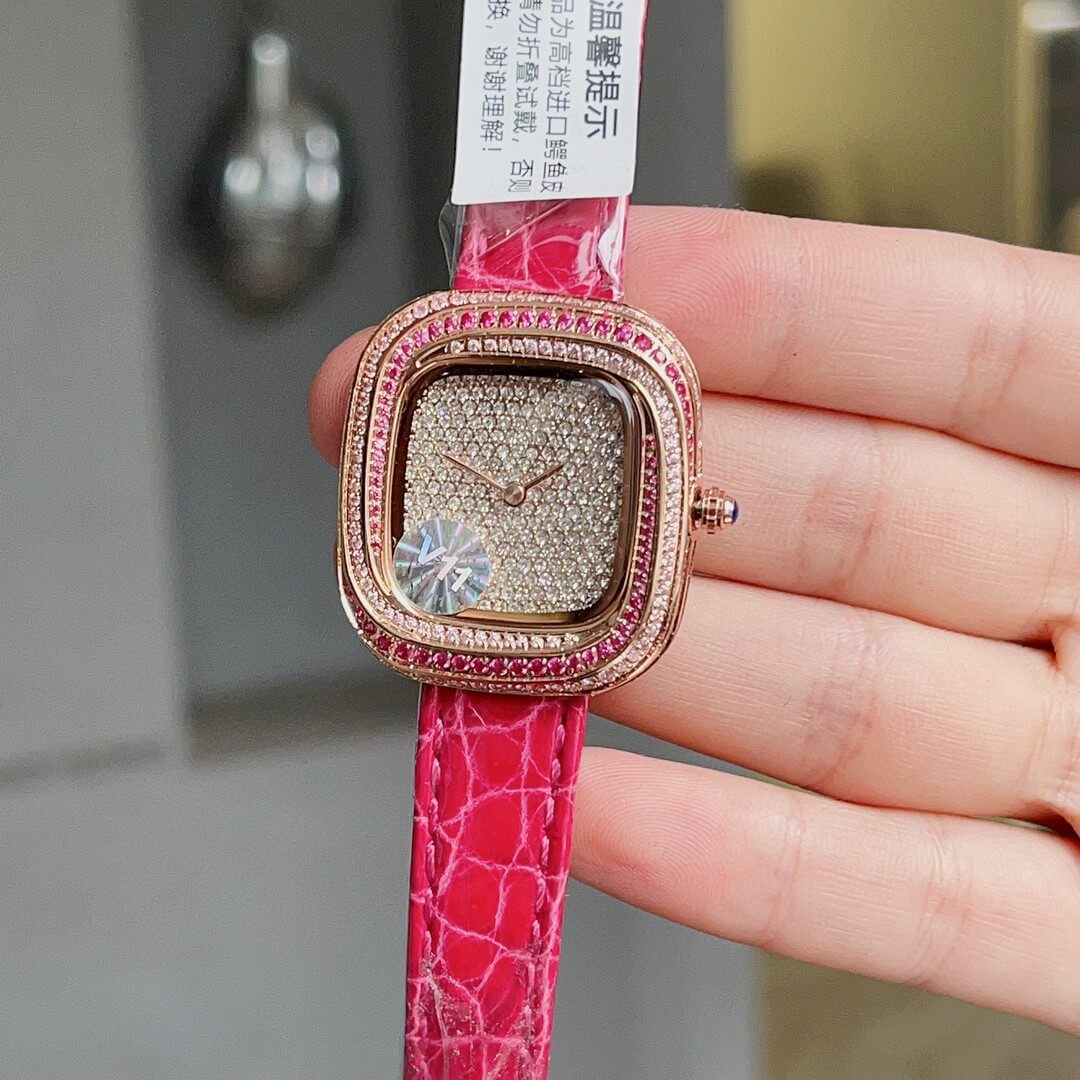 Cartier годинник