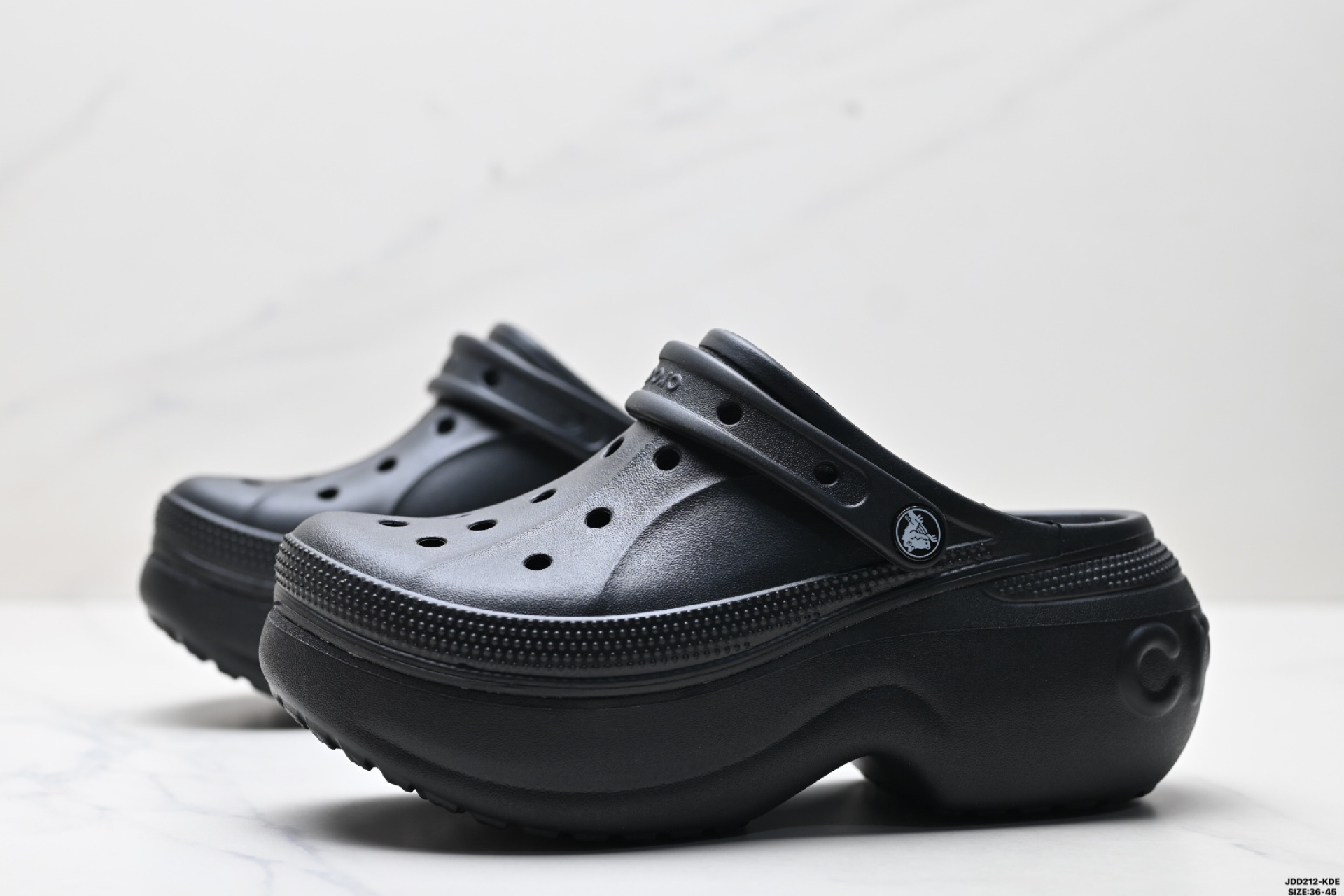 Crocs Simple Okrągłe Kapcie z Zamkniętymi Palcami