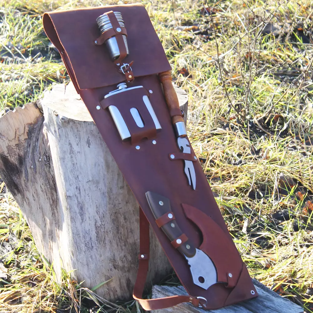 Набір шампурів для гриля в ексклюзивному шкіряному чохлі