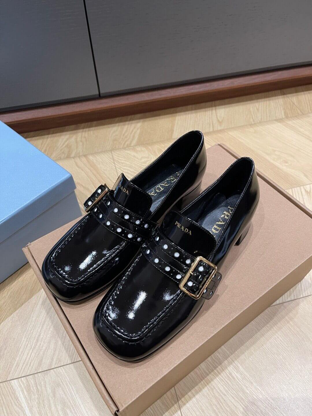 Prada лофери