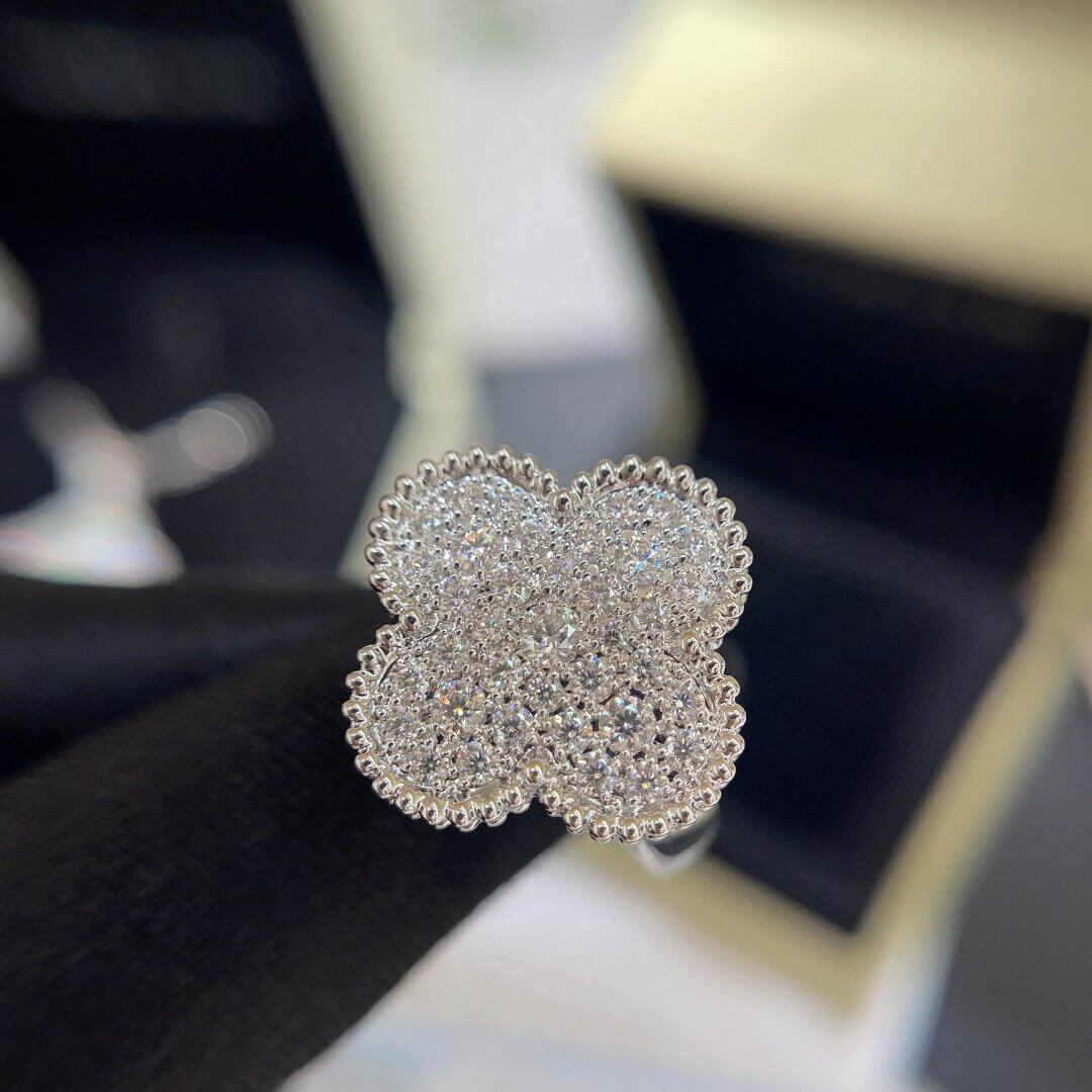 Van Cleef&Arpels каблучка золота