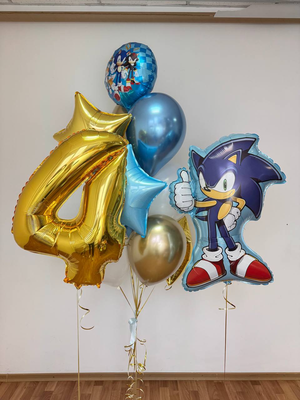 Набір: Цифра «Супершвидкість», фігурка Соніка та зв’язка з 8 кульок