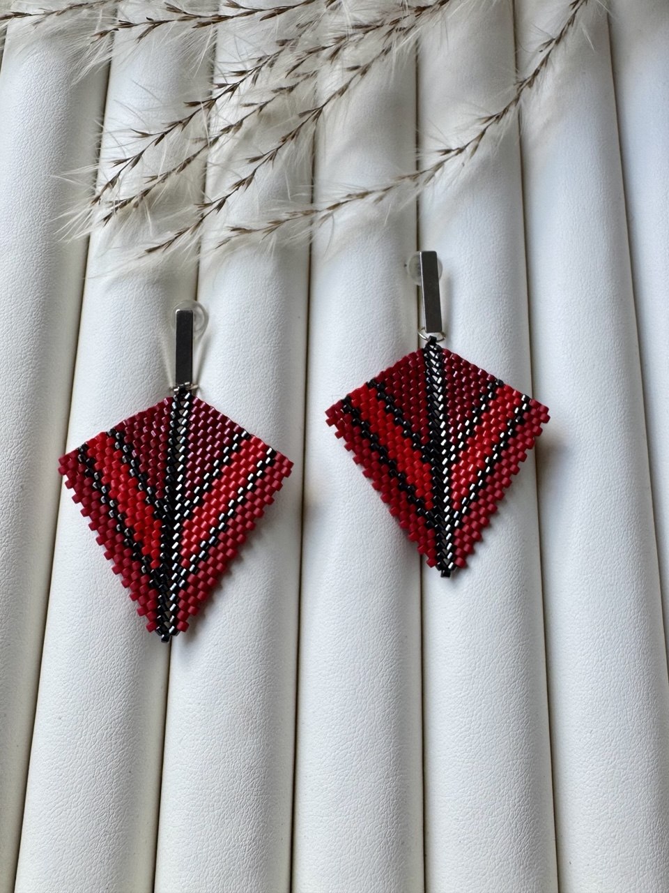 Сережки Crimson Lines