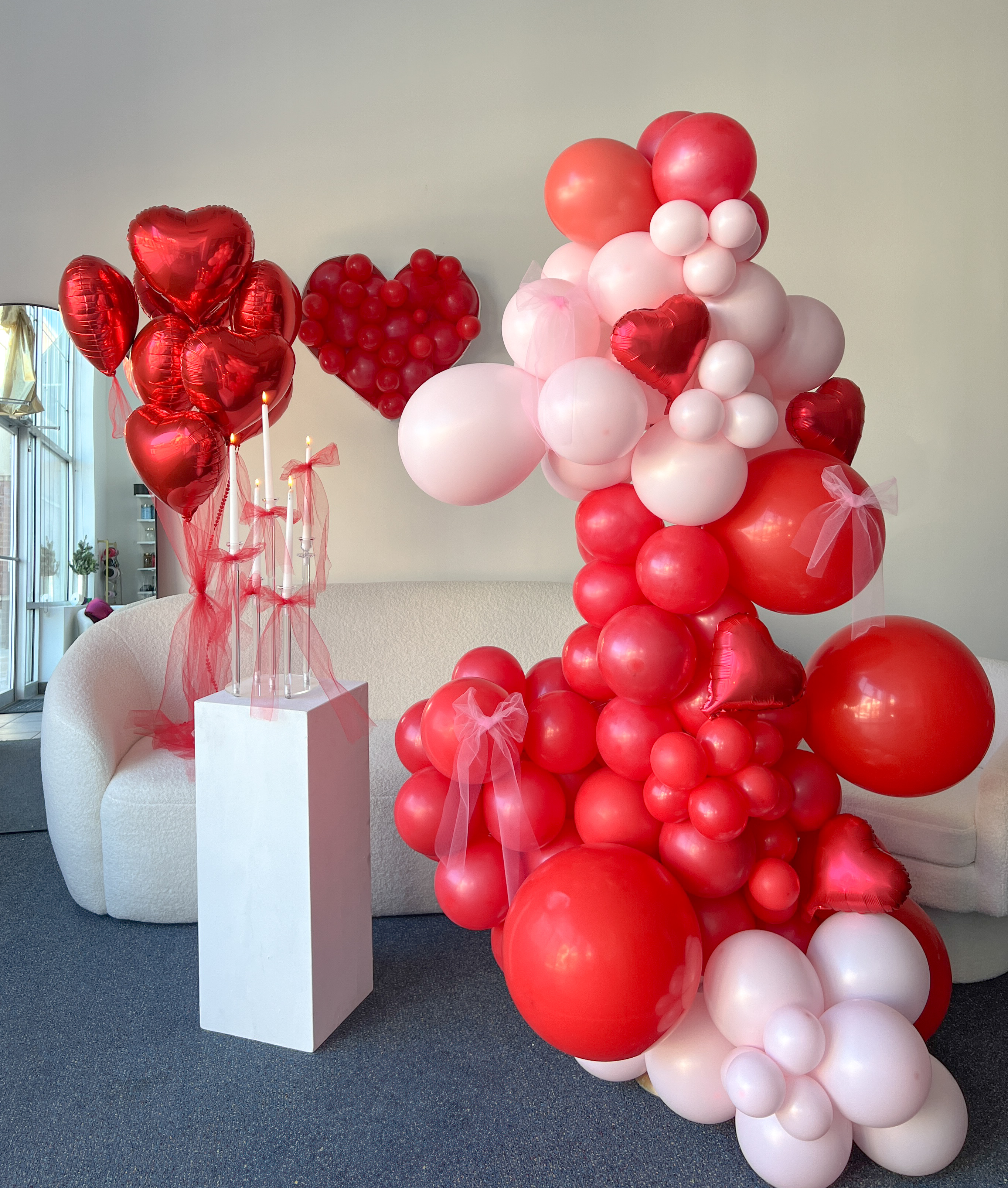 Free-Standing Balloon Garlands