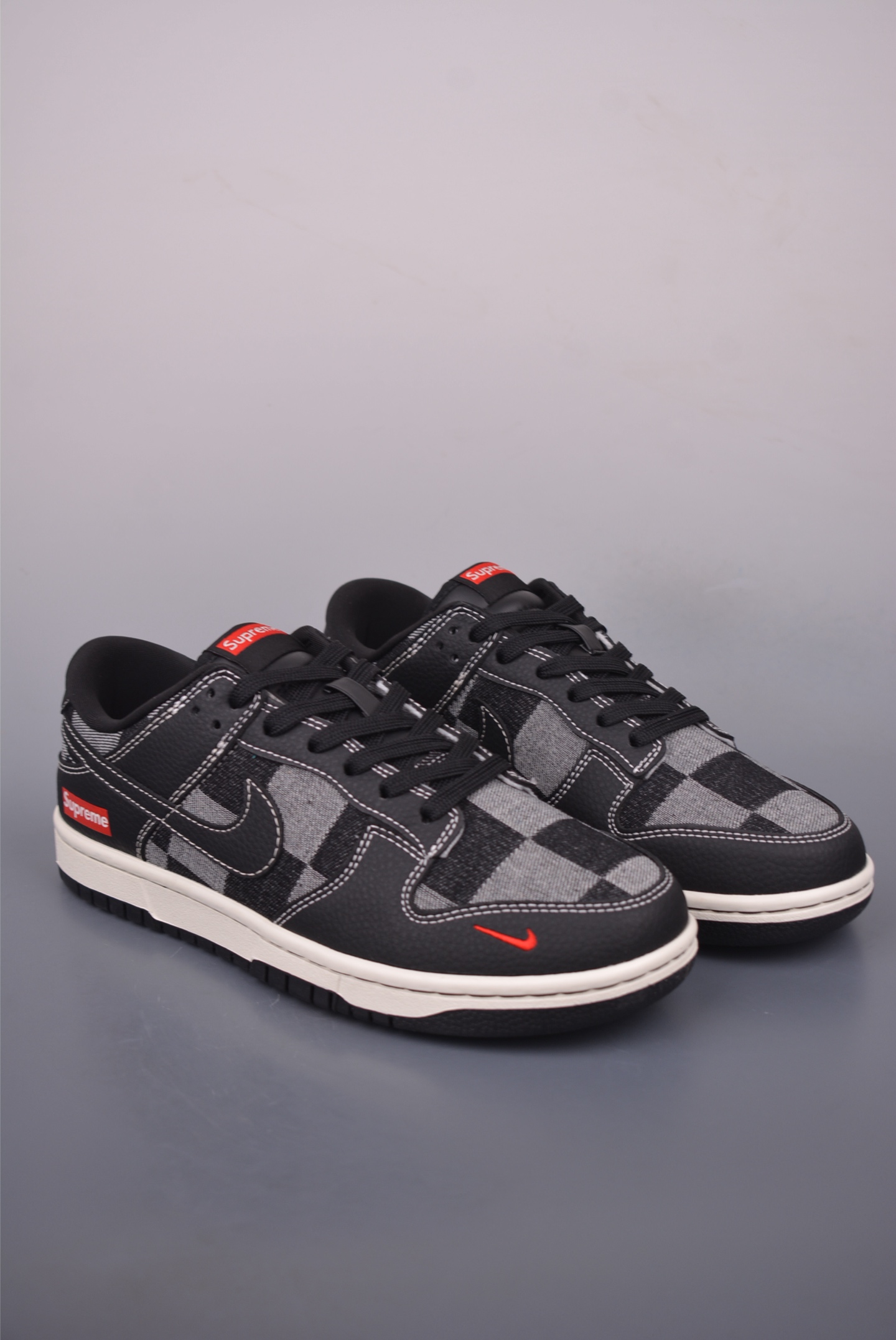  Nike SB Dunk Low Supreme SC0601-462