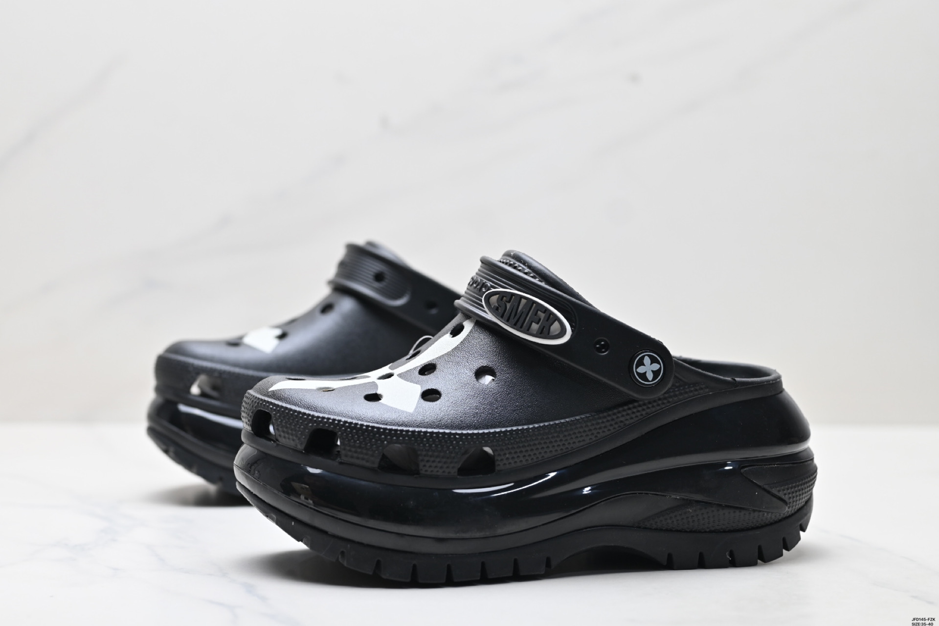 Crocs Classic Bae Clog