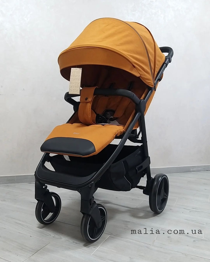 Прогулянкова коляска CARRELLO Bravo Amber Orange