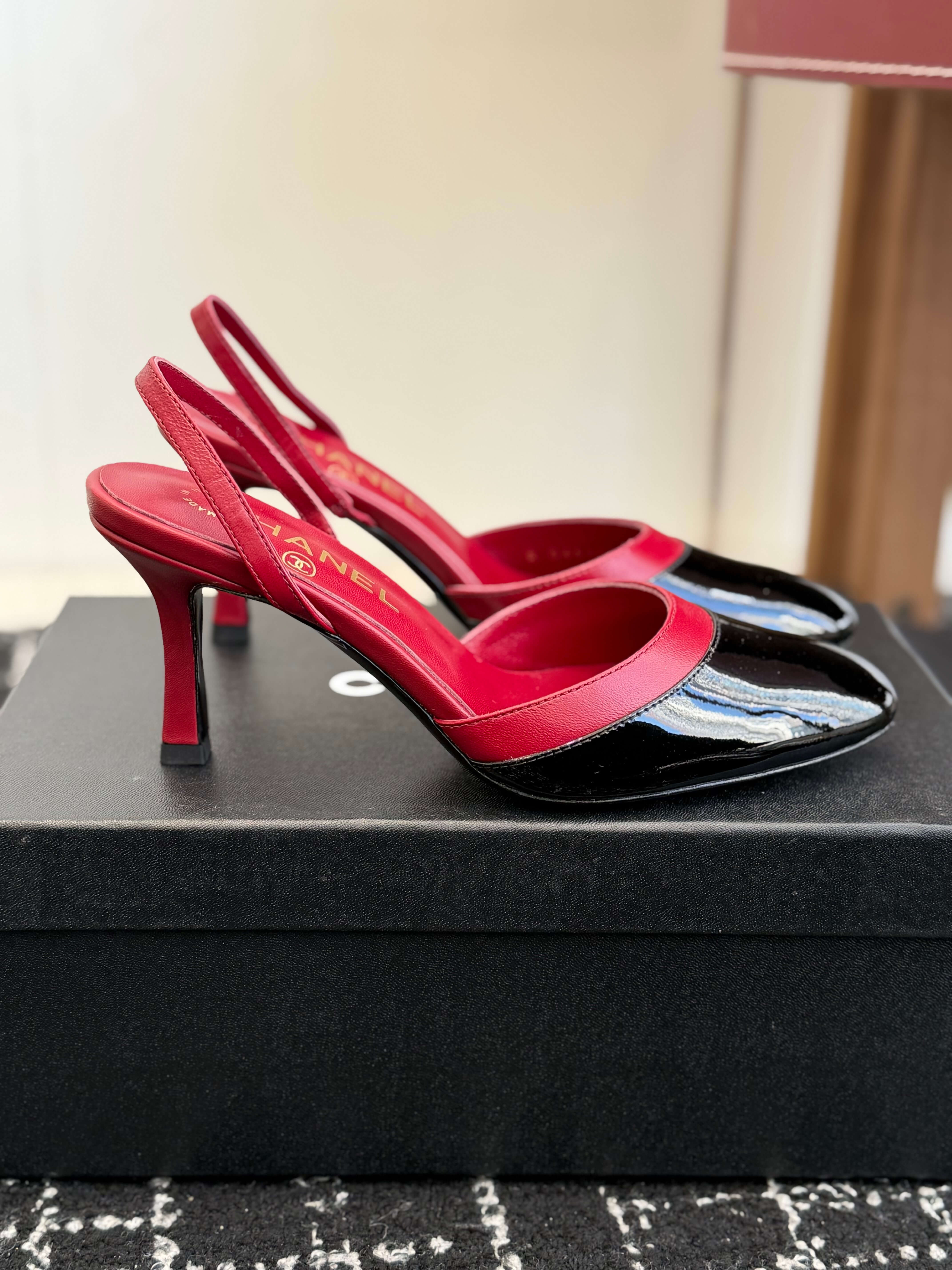 Chanel босоніжки