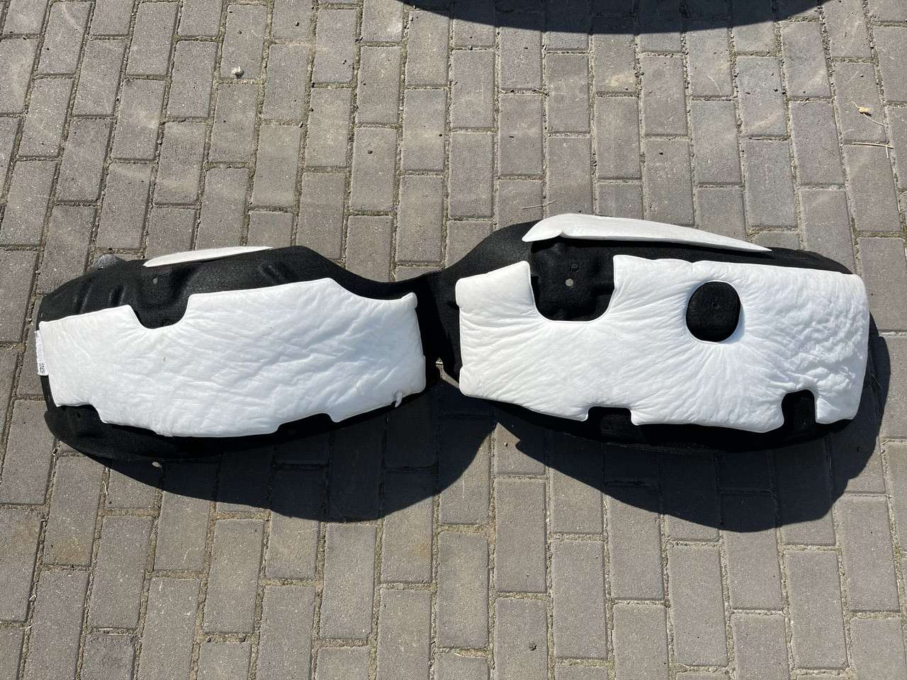 Підкрилок задній правий на Tesla МS