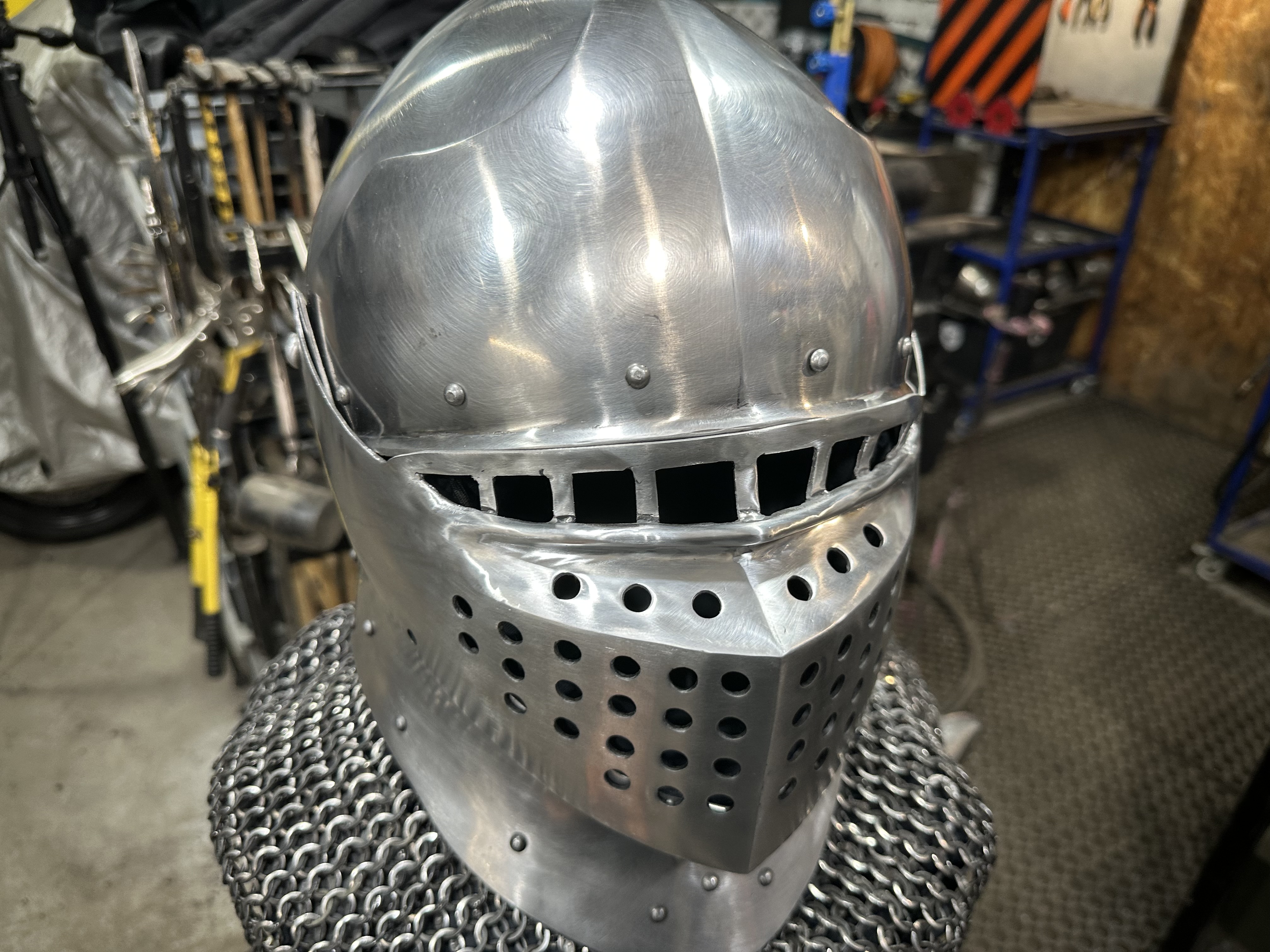 Armor helmet “Armet adapted buhurt” with aventail