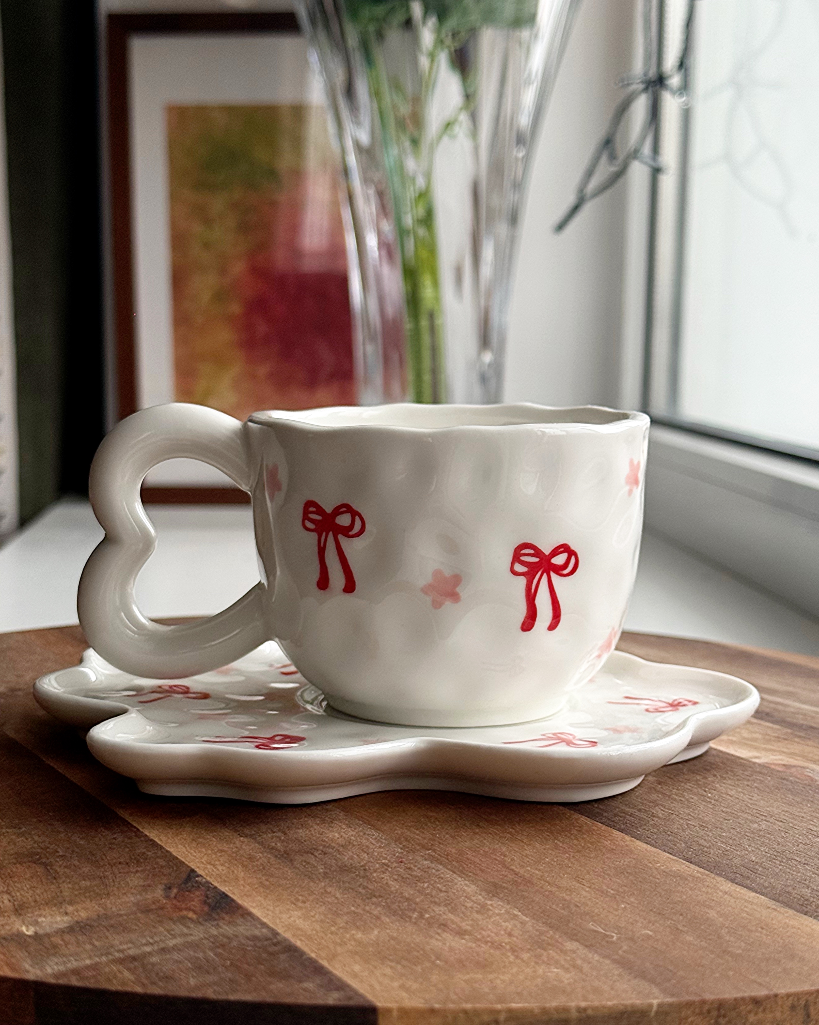 Чашка з блюдцем "Charming bows" 220 мл (УЦІНКА)