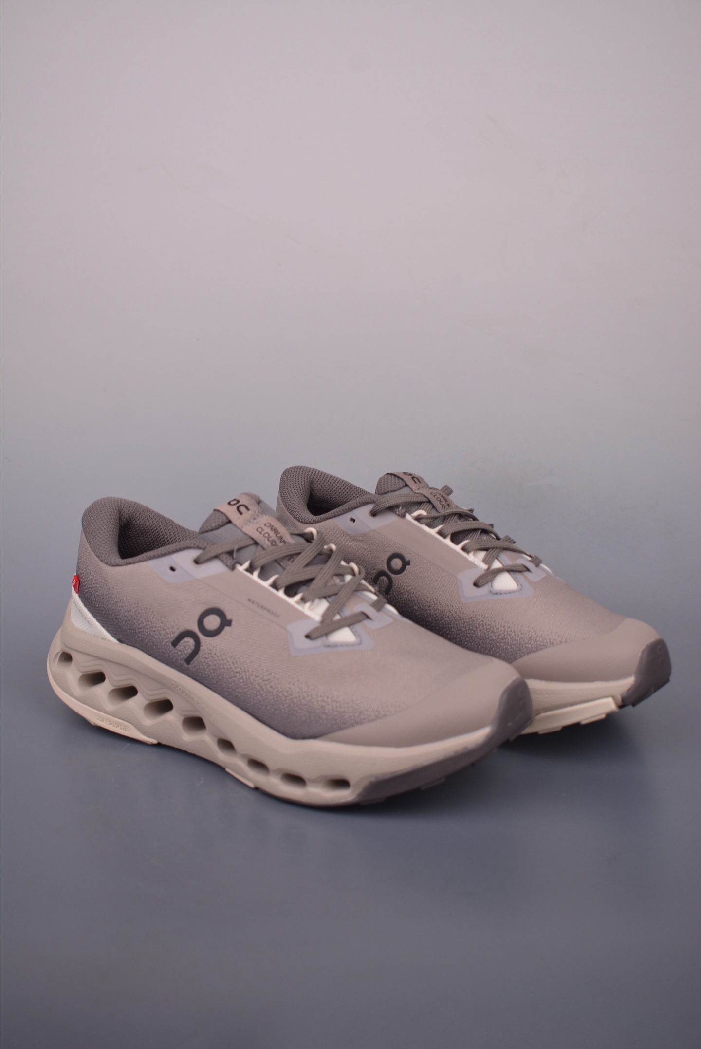 On Cloudsurfer Trail 2 3WF30243318