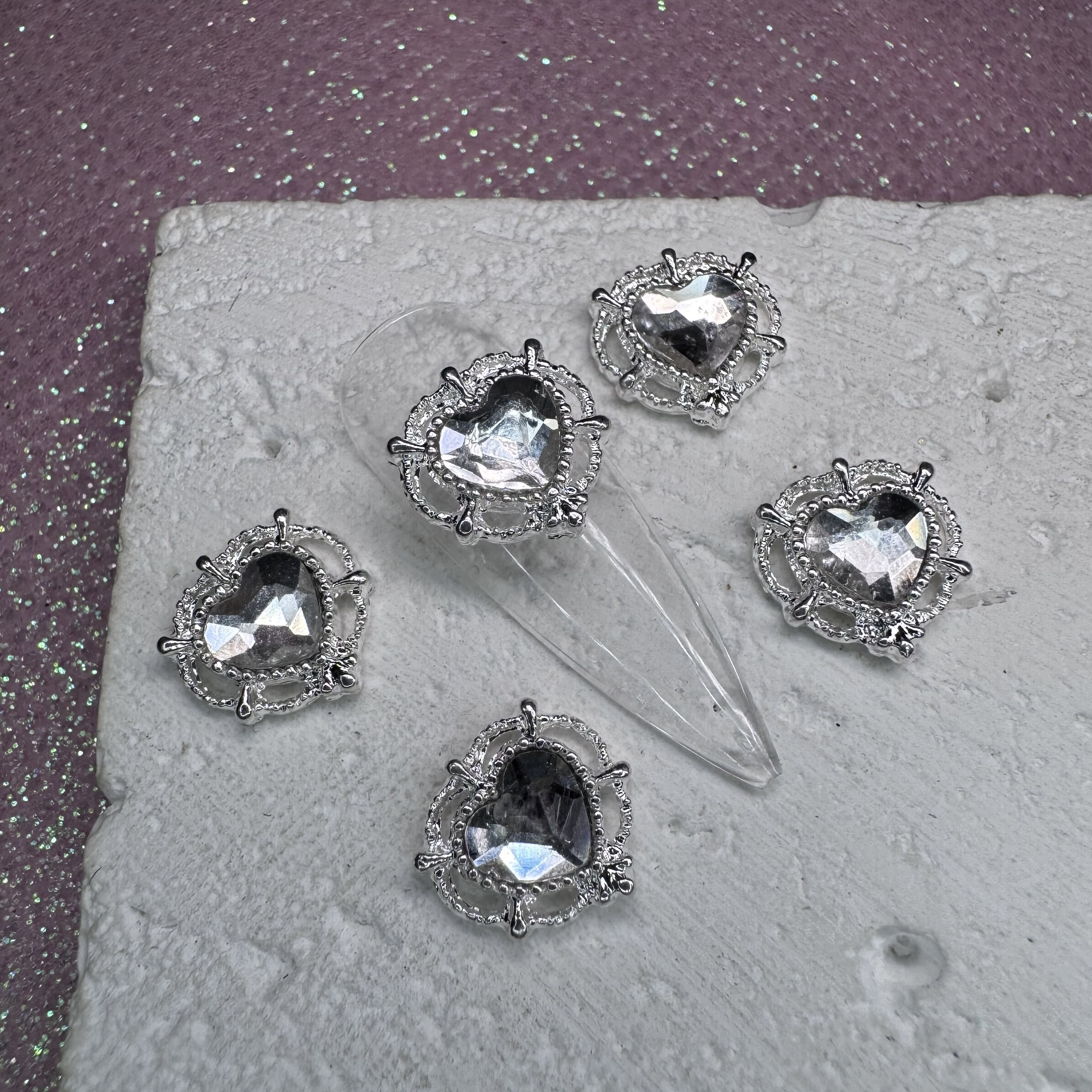 Фігурка для нігтів "Сердечко"