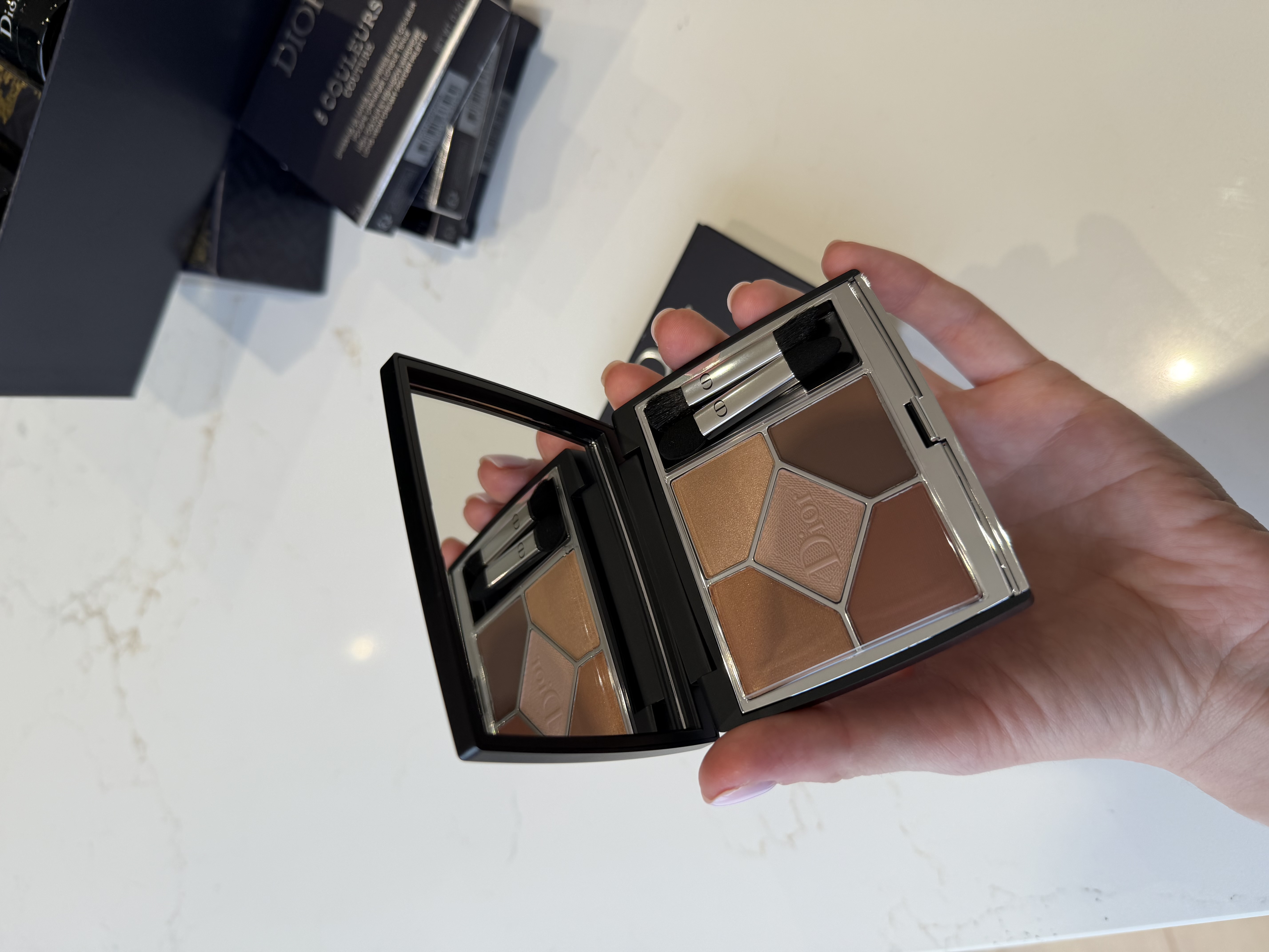 Палетка тіней Dior 5 Couleurs Couture Eyeshadow Palette 519 Nude Dentelle 7g