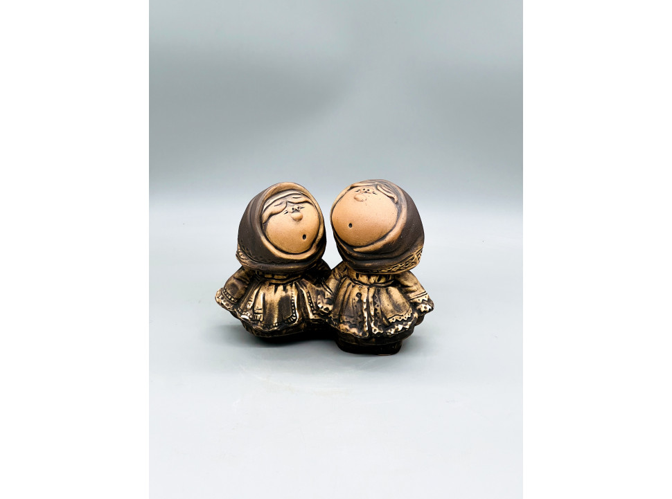 Фігурки 2 дівчини 10,5см